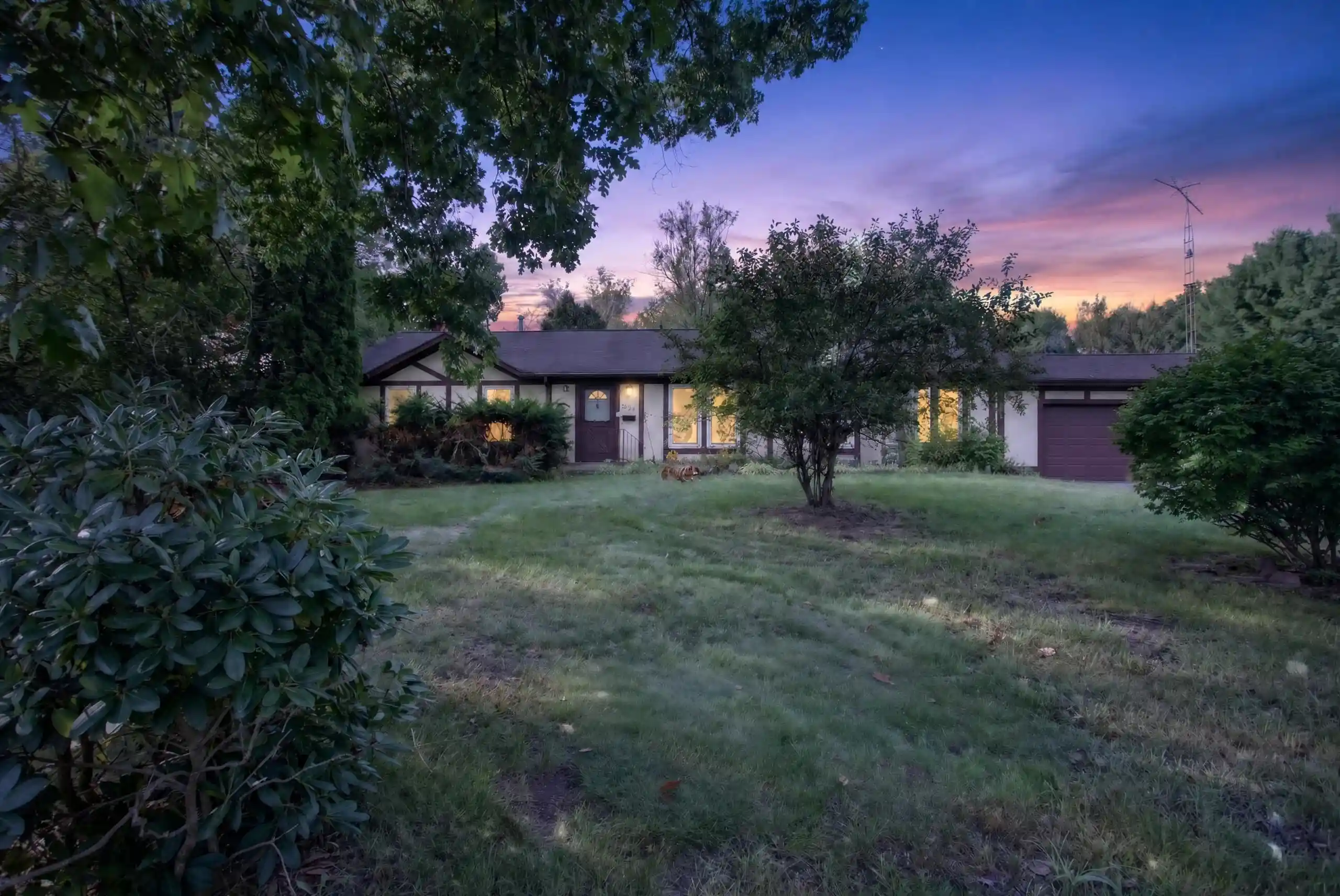 Photo 1 of Sale Pending at 6137 Young Rd, Jackson, MI 49201 | MLS# 55026049184 | Listing updated on 2026-09-21