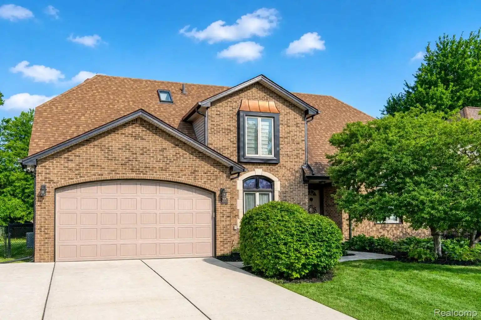 Single family home for sale at 40019 Gulliver Dr, Sterling Heights, MI 48310 | MLS# 20261074725