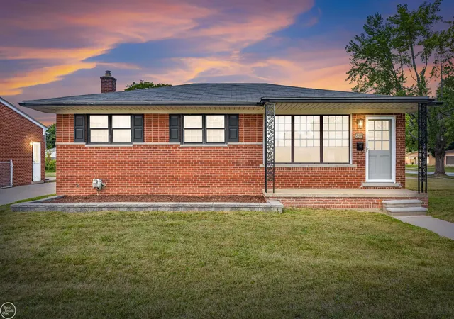 Photo 1 of Single family home for sale at 8587 Christine St, Warren, MI 48093 | MLS# 58050221916 | Listing updated on 2026-10-28