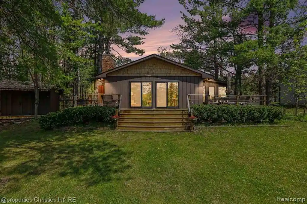 Photo 1 of Single family home for sale at 1405 N Shore Dr, Gaylord, MI 49735 | MLS# 20261075028 | Listing updated on 2026-09-19