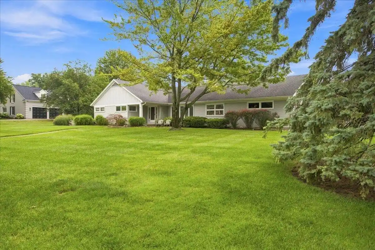 Photo 1 of Single family home for sale at 2816 Bonnell Ave Se, Grand Rapids, MI 49506 | MLS# 65026049399 | Listing updated on 2026-09-25