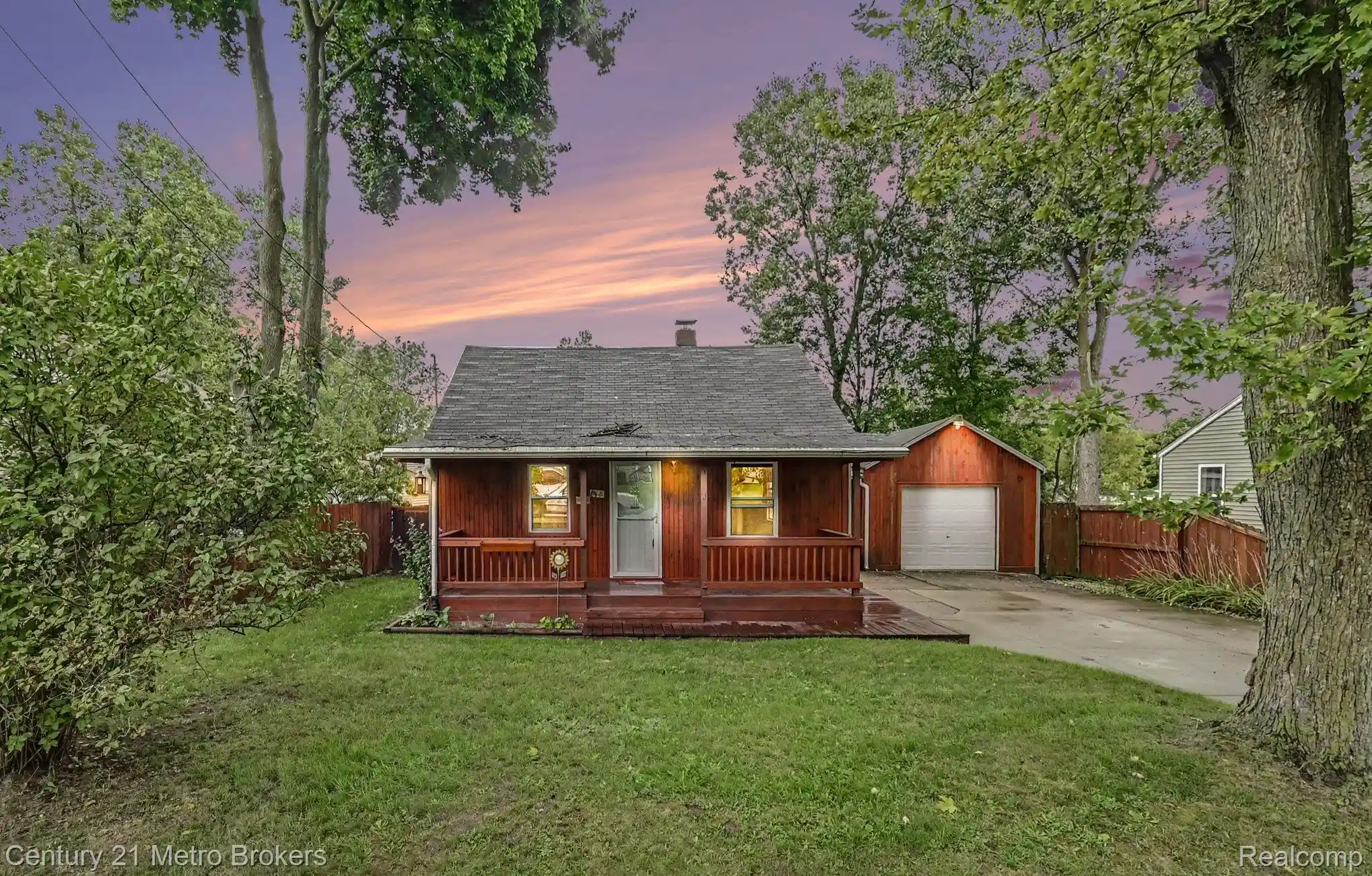 Photo 1 of Single family home for sale at 3222 Comer Dr, Flint, MI 48506 | MLS# 20261075061 | Listing updated on 2026-10-20