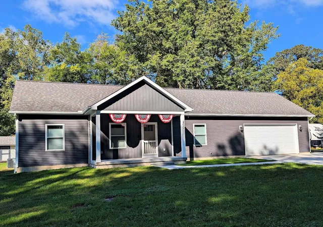Photo 1 of Single family home for sale at 200 Perry St, Montrose, MI 48457 | MLS# 5050222058 | Listing updated on 2026-10-29