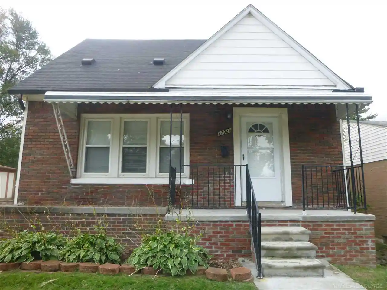 Photo 1 of Single family home for sale at 22926 Glenbrook St, Saint Clair Shores, MI 48082 | MLS# 58050222094 | Listing updated on 2026-10-20