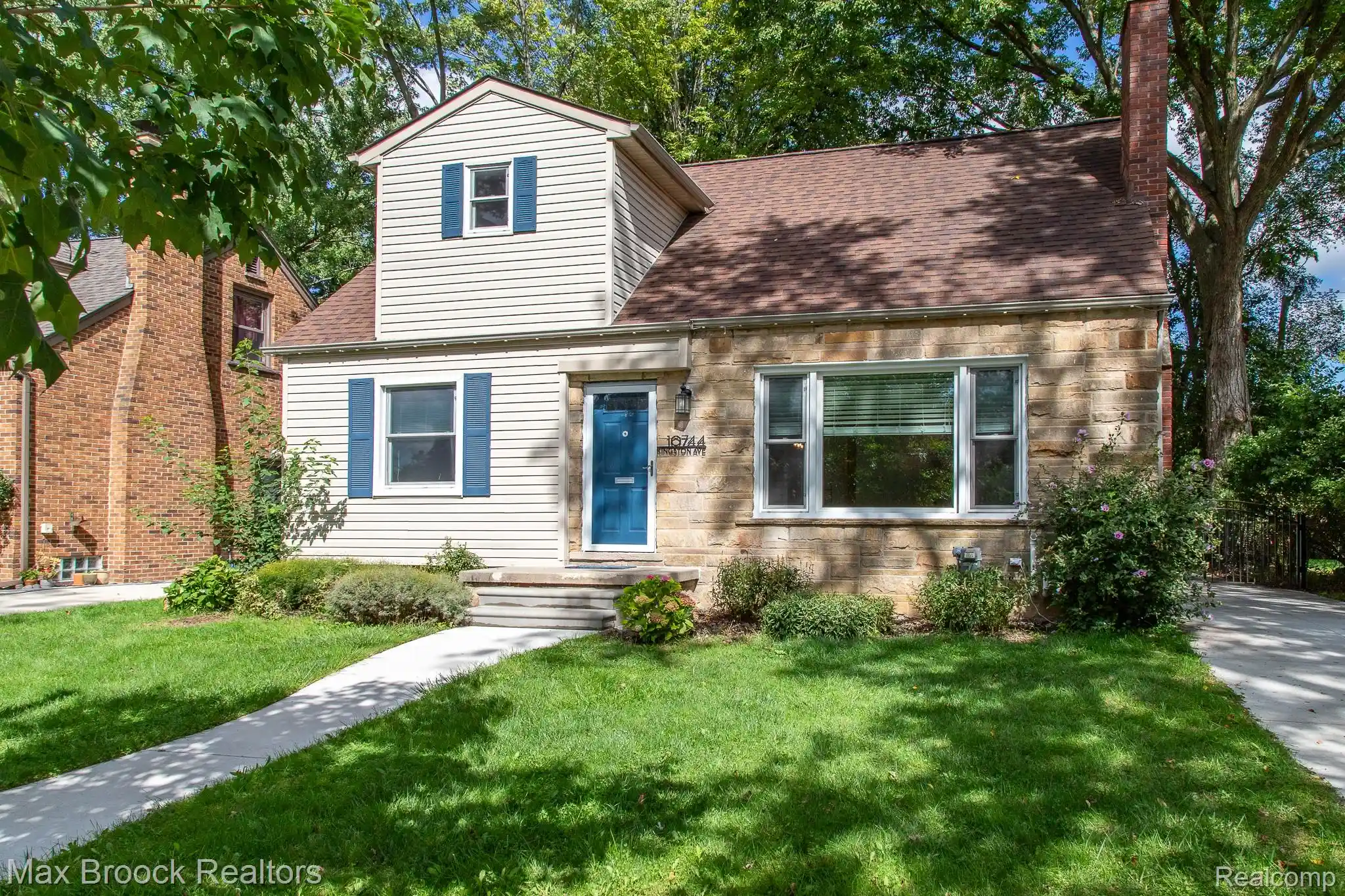 Photo 1 of Sale Pending at 10744 Kingston Ave, Huntington Woods, MI 48070 | MLS# 20261075205 | Listing updated on 2026-10-03