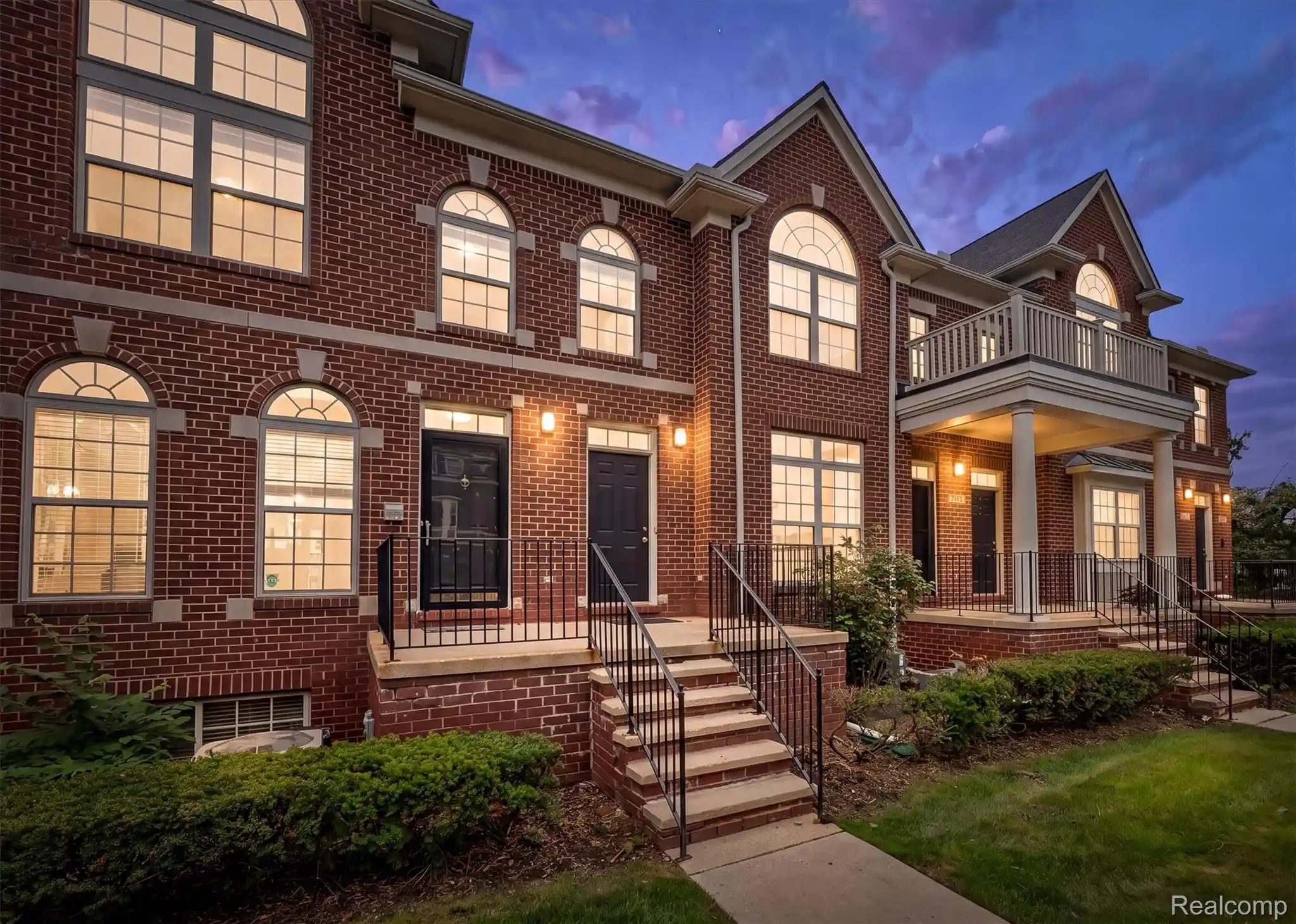 Listing Photo 1 - Condo for sale in 3276 Newbury Pl located at 3276 Newbury Pl, Troy, MI 48084 - Unit 3276 Newbury Pl