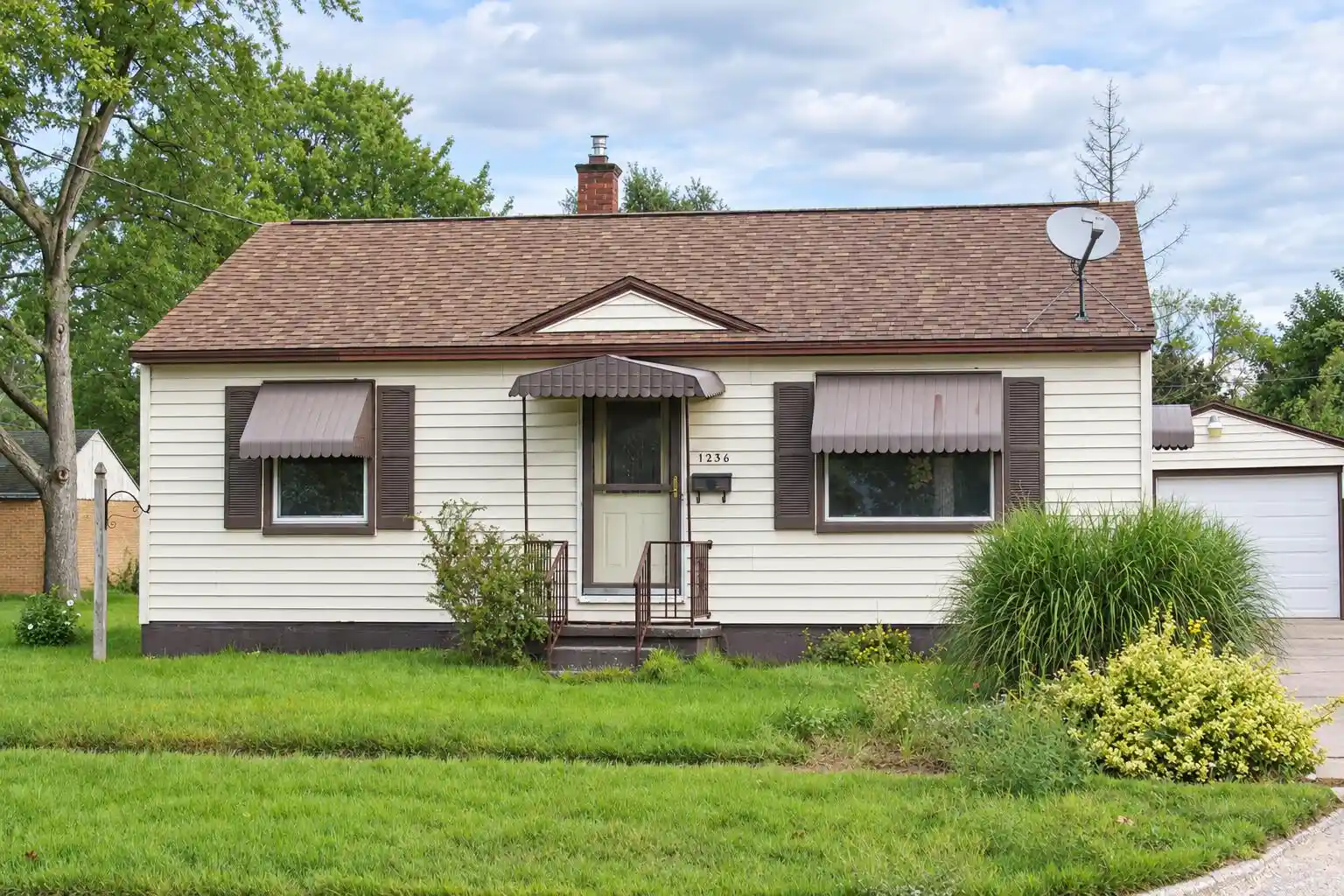 Photo 1 of Sale Pending at 1236 E Isabella Ave, Muskegon, MI 49442 | MLS# 71026049691 | Listing updated on 2026-09-24