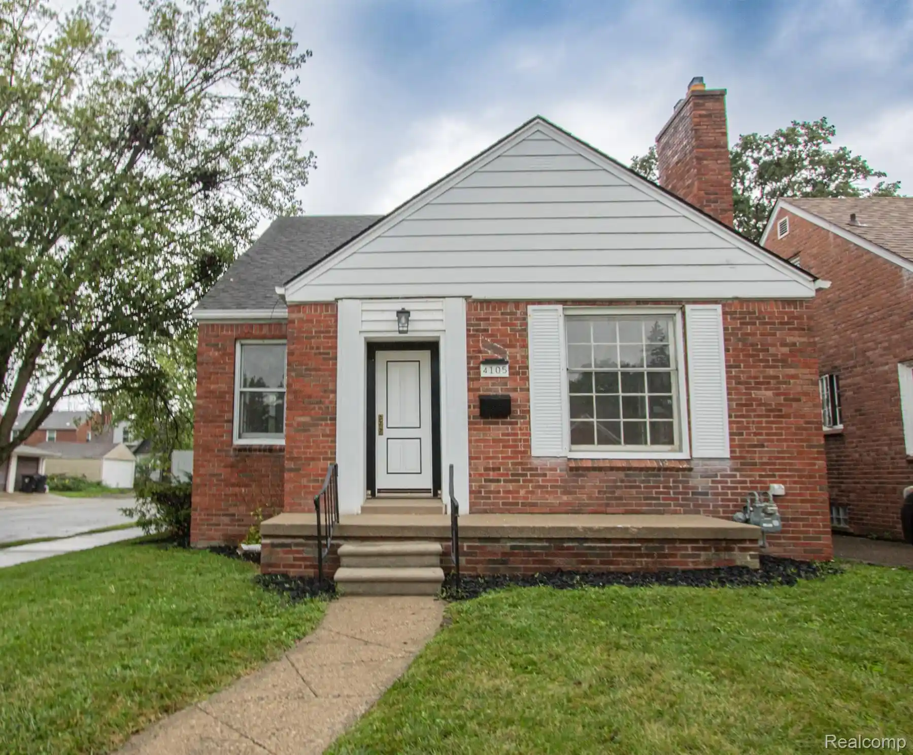 Photo 1 of Single family home for sale at 4105 Grayton St, Detroit, MI 48224 | MLS# 20261075434 | Listing updated on 2026-10-20