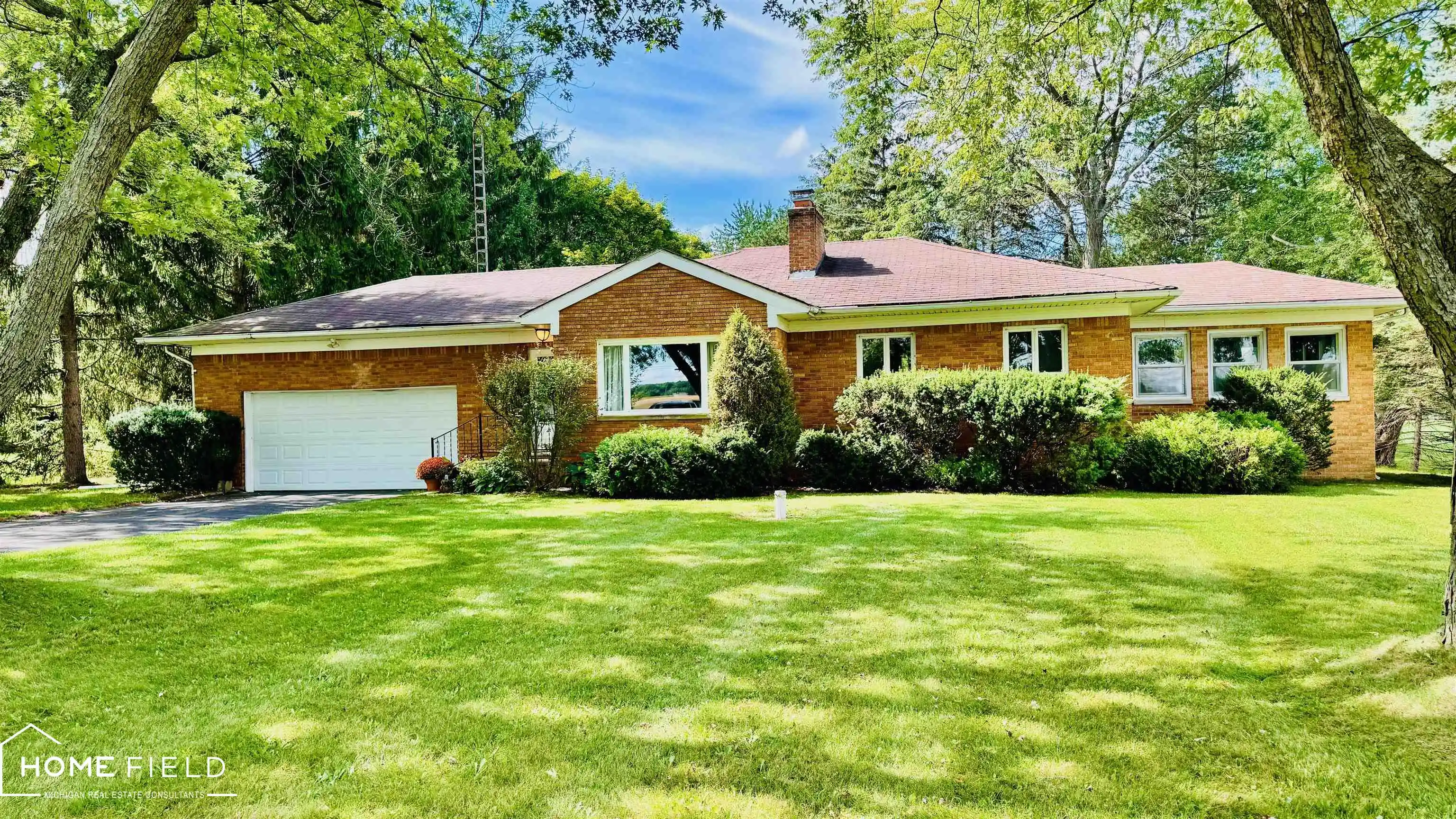 Photo 1 of Single family home for sale at 1989 N M 52 Rd, Owosso, MI 48867 | MLS# 60050222196 | Listing updated on 2026-10-22
