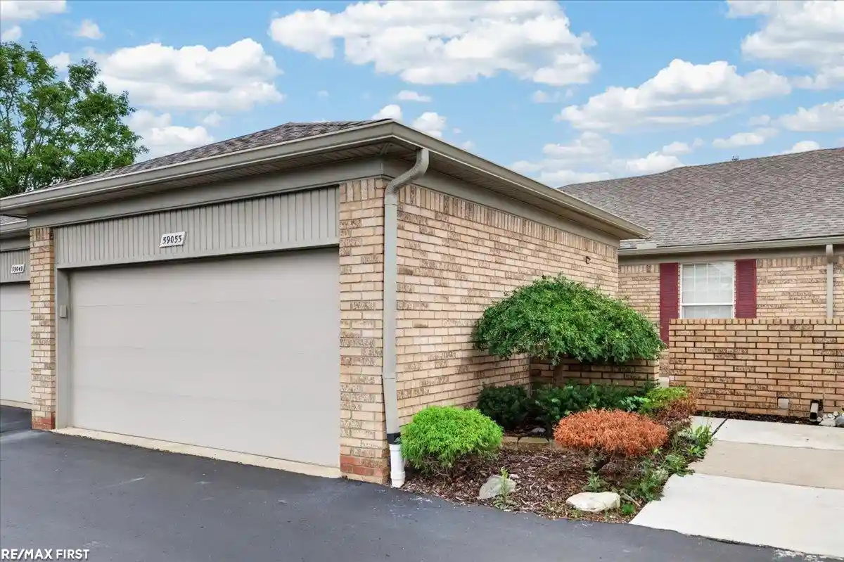 Photo 1 of Condo for sale at 59055 Golden Oak Ct, Washington, MI 48094 | MLS# 58050222209 | Listing updated on 2026-09-28