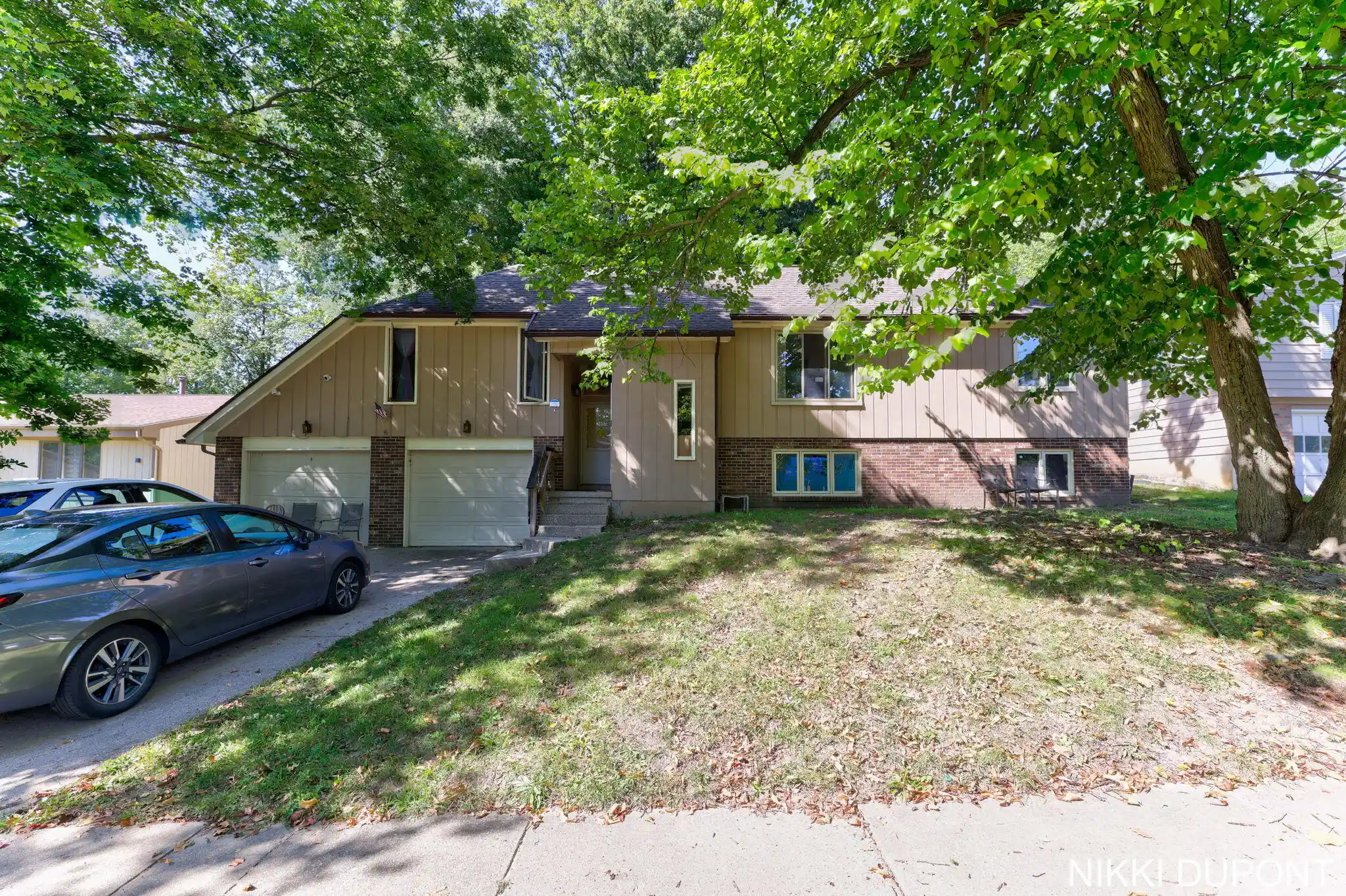 Photo 1 of Multi family home for sale at 2435 2437 Edgewood Ave Se, Grand Rapids, MI 49546 | MLS# 65026049808 | Listing updated on 2026-10-20