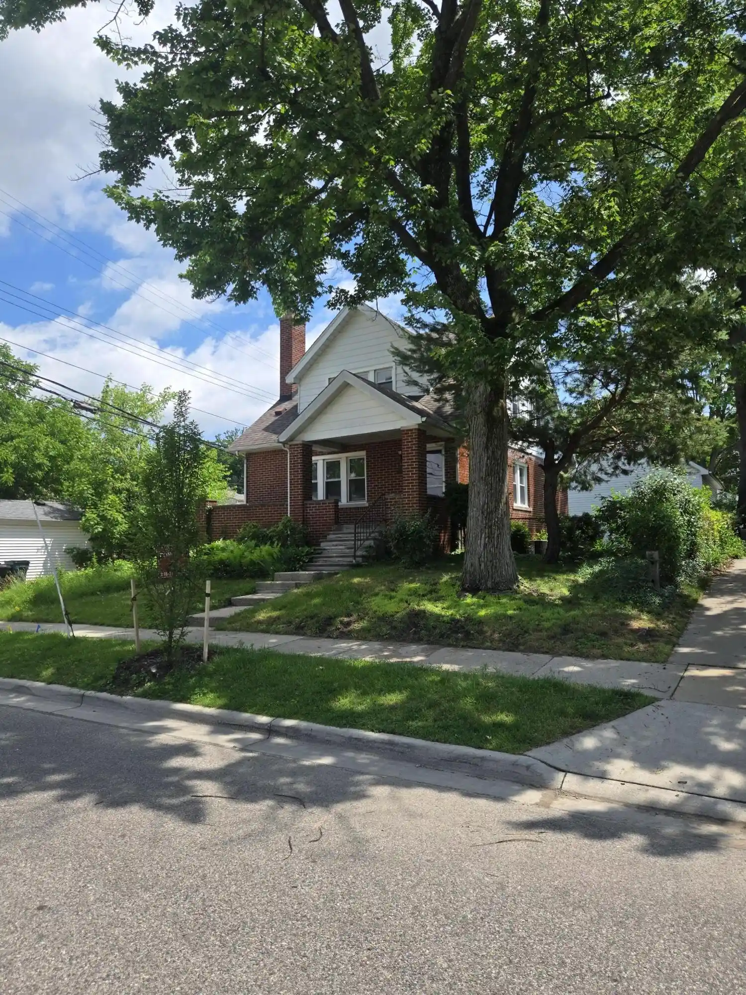 Photo 1 of Multi family home for sale at 928 Maplegrove Ave, Royal Oak, MI 48067 | MLS# 81026049817 | Listing updated on 2026-10-22