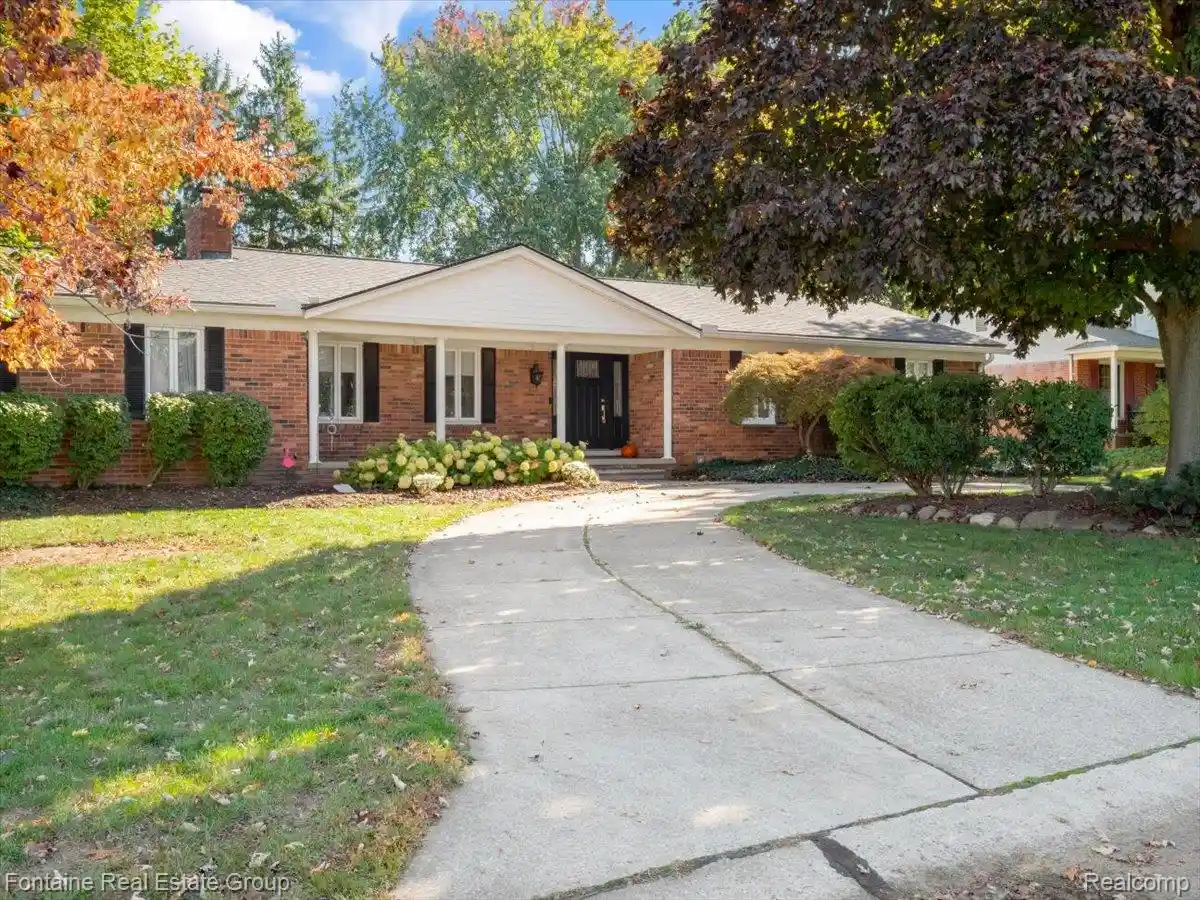 Single family home for sale at 36984 Heatherton Dr, Farmington, MI 48335 | MLS# 20261075606