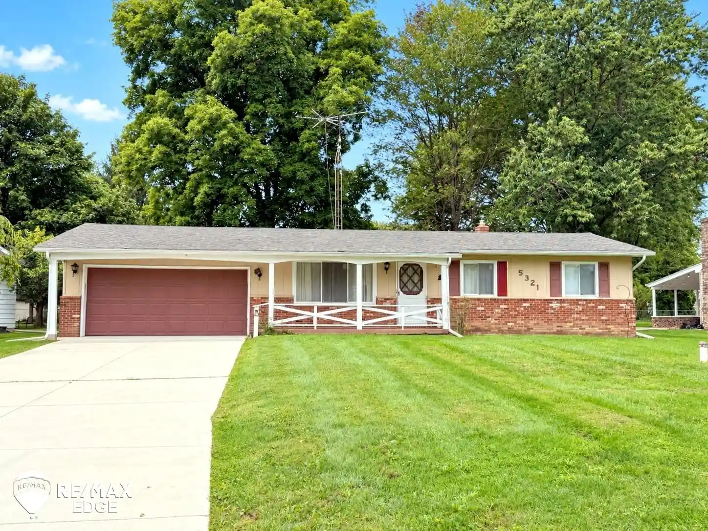 Photo 1 of Sale Pending at 5321 Rose Ln, Flint, MI 48506 | MLS# 5050222251 | Listing updated on 2026-10-19