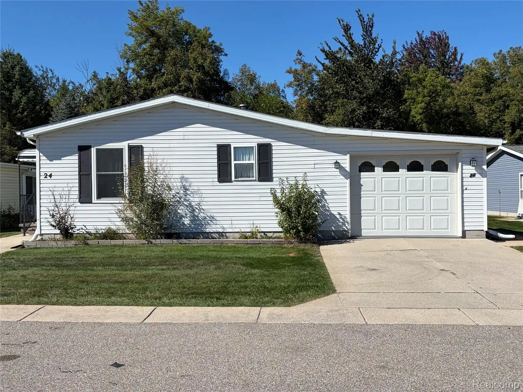 Photo 1 of Single family home for sale at 4333 24th Avenue #24, Fort Gratiot, MI 48059 | MLS# 20261075630 | Listing updated on 2026-10-20