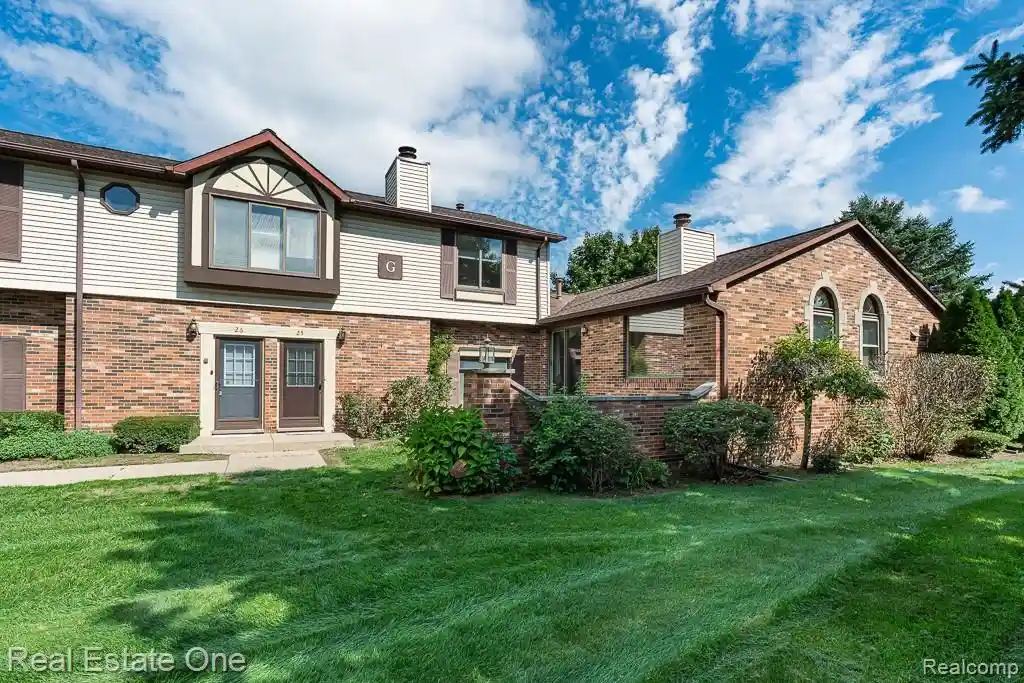 Condo for sale at 2297 London Brg Dr #25, Rochester Hills, MI 48307 | MLS# 20261075663