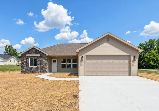 Single family home for sale at 3 Cobblestone Ridge, Tecumseh, MI 49286 | MLS# 81026049932