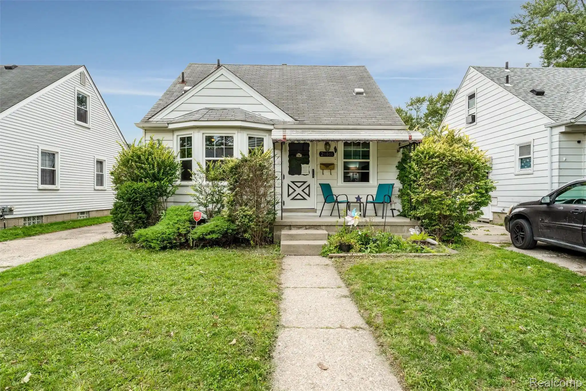 Photo 1 of Sale Pending at 28861 Melvin St, Roseville, MI 48066 | MLS# 20261075780 | Listing updated on 2026-10-02