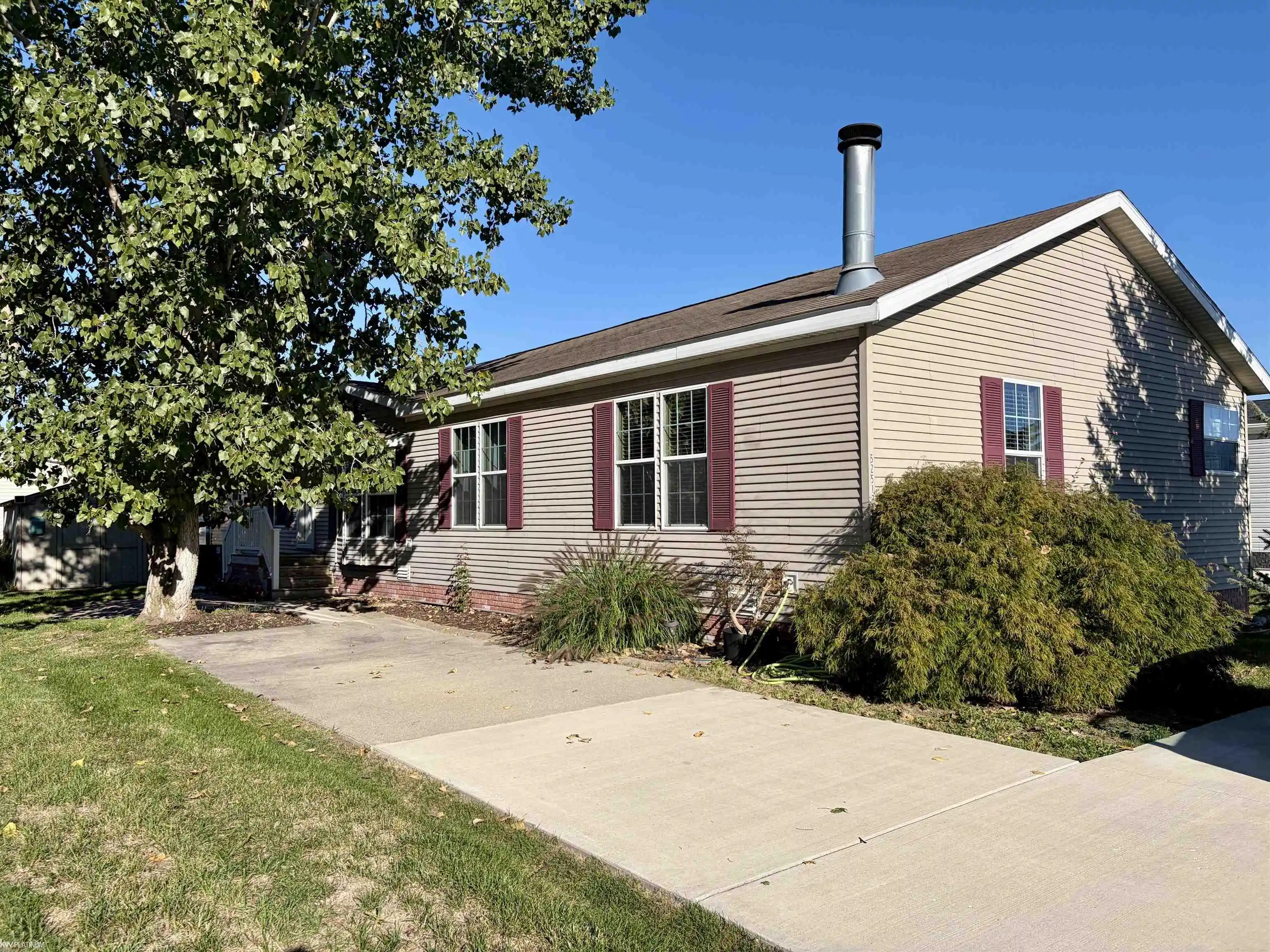 Photo 1 of Single family home for sale at 52517 Green Ash Ct, Chesterfield, MI 48051 | MLS# 58050222326 | Listing updated on 2026-10-19