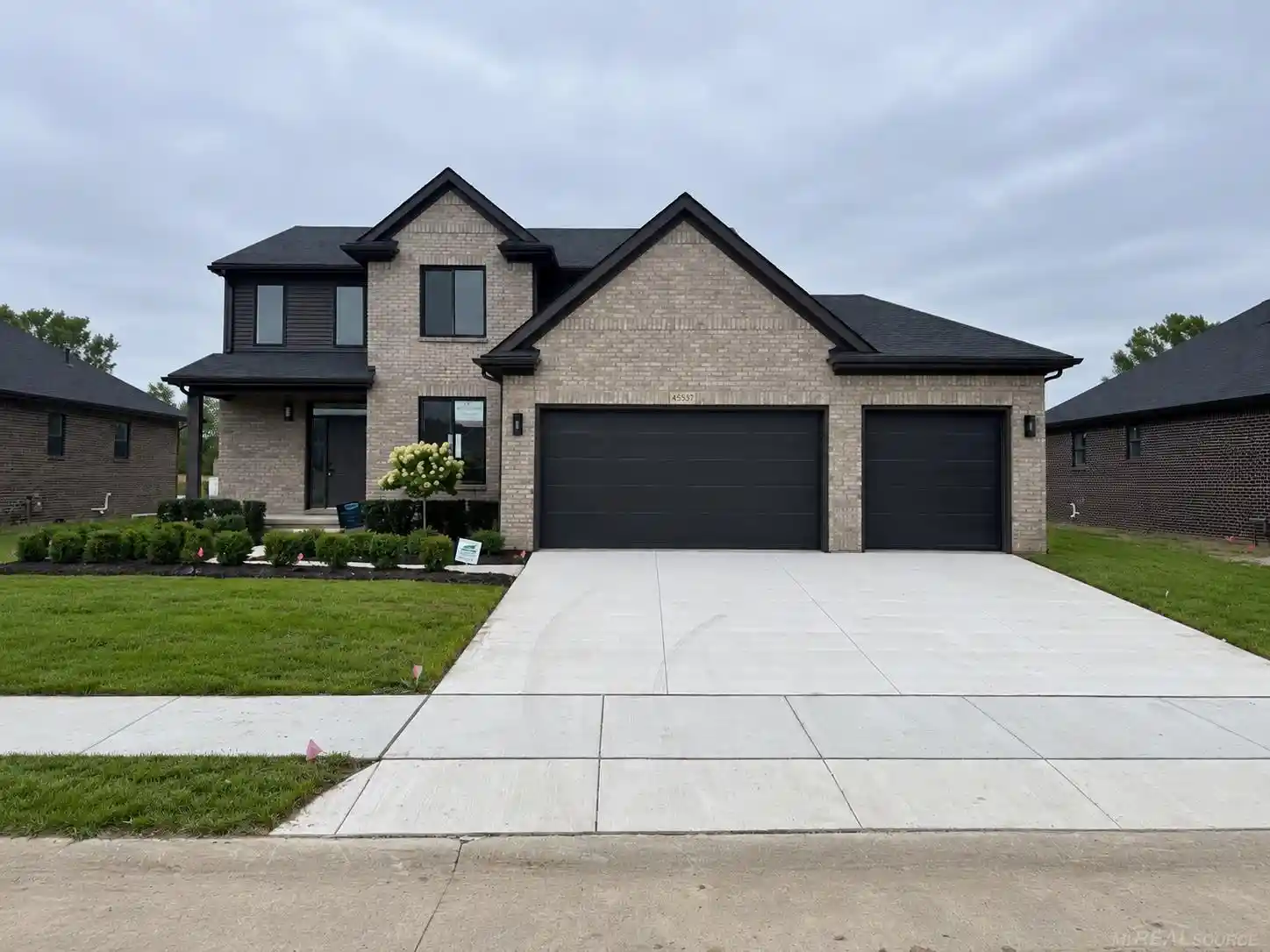 Photo 1 of Single family home for sale at 45537 Gable Dr, Macomb, MI 48044 | MLS# 58050222333 | Listing updated on 2026-09-19