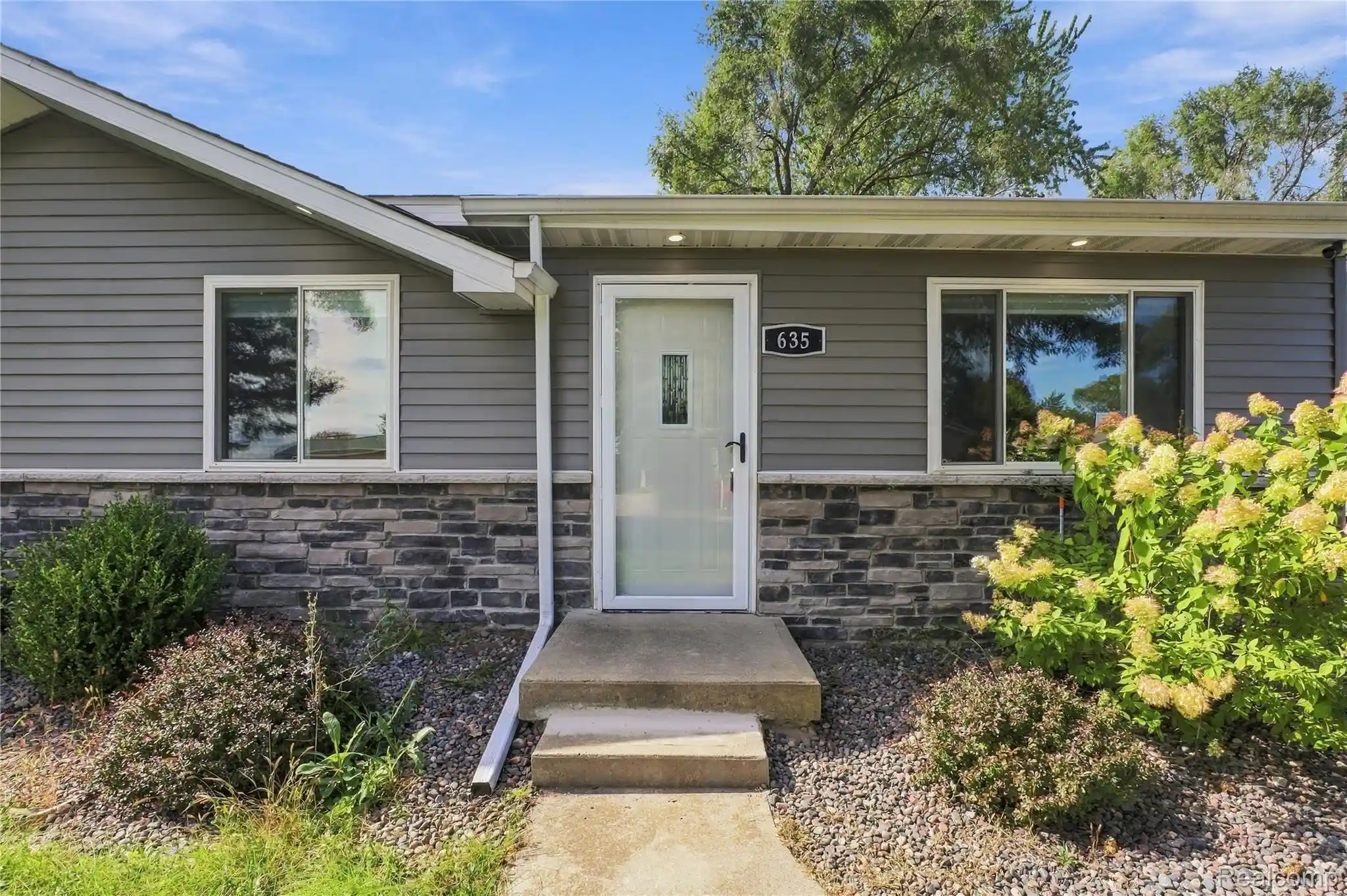 Photo 1 of Single family home for sale at 635 S 31st Street, Saginaw, MI 48601 | MLS# 20261075898 | Listing updated on 2026-09-25
