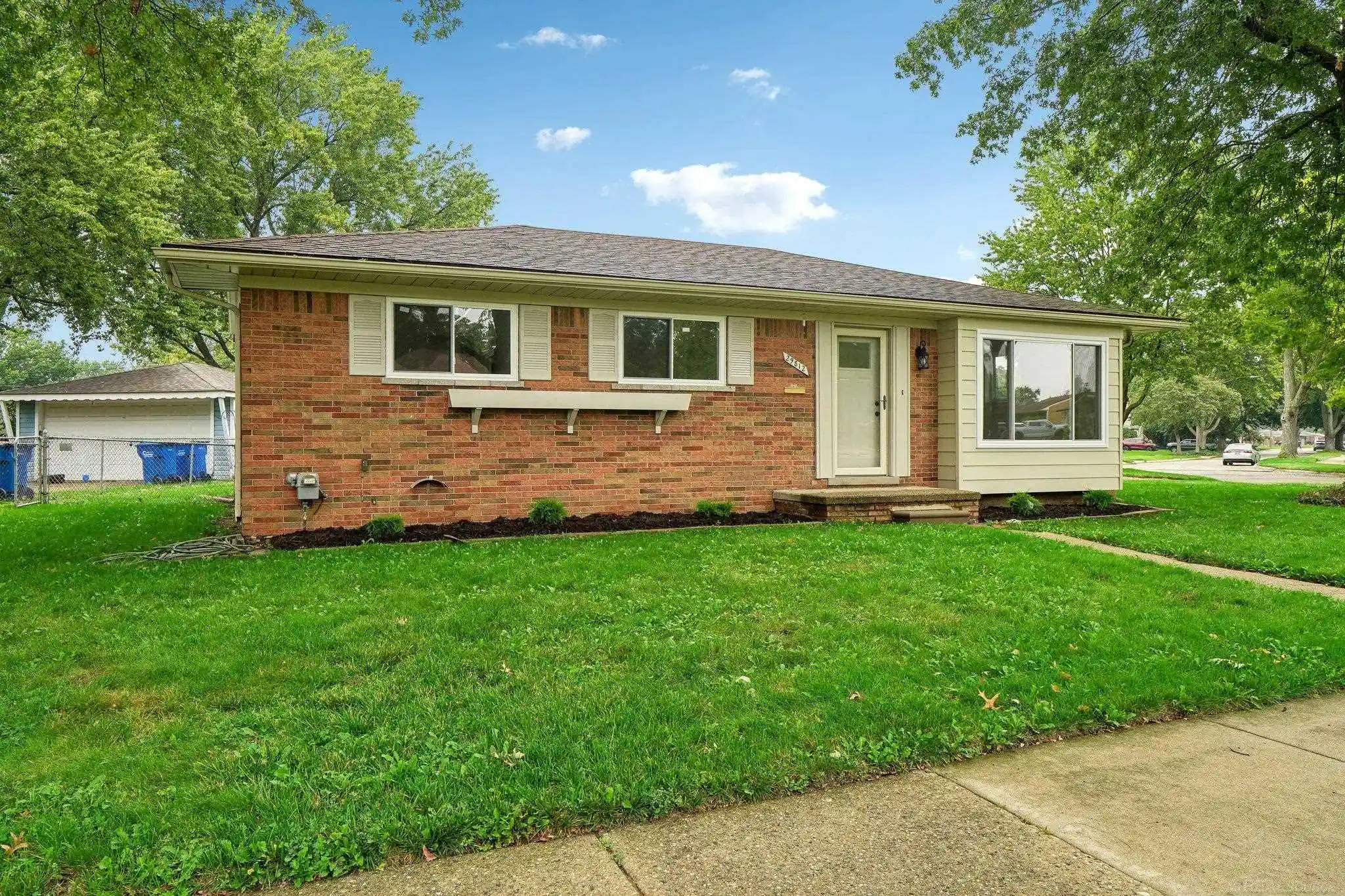 Photo 1 of Single family home for sale at 29812 Newport Dr, Warren, MI 48088 | MLS# 58050222372 | Listing updated on 2026-10-22