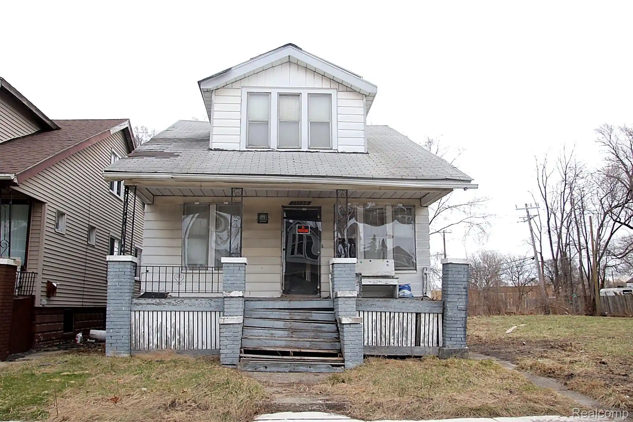 Photo 1 of Single family home for sale at 17138 Eureka St, Hamtramck, MI 48212 | MLS# 20261075987 | Listing updated on 2026-09-23