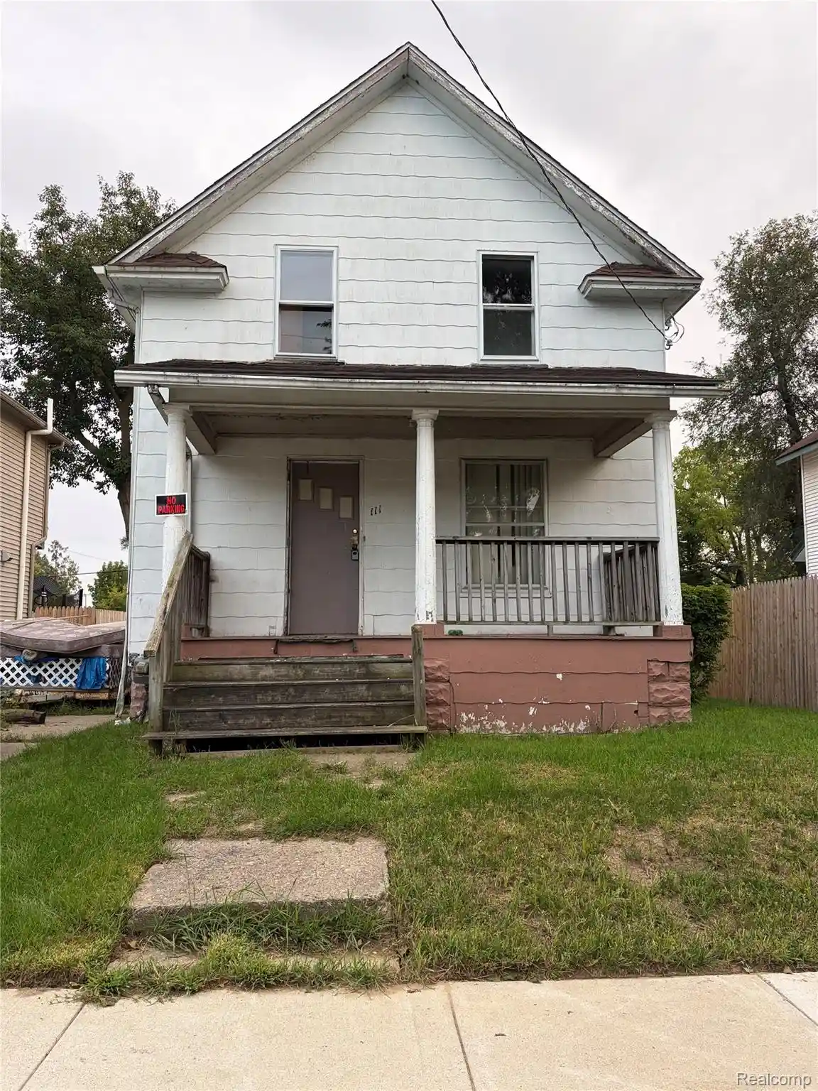 Photo 1 of Single family home for sale at 111 Hamilton St, Pontiac, MI 48342 | MLS# 20261076013 | Listing updated on 2026-09-26