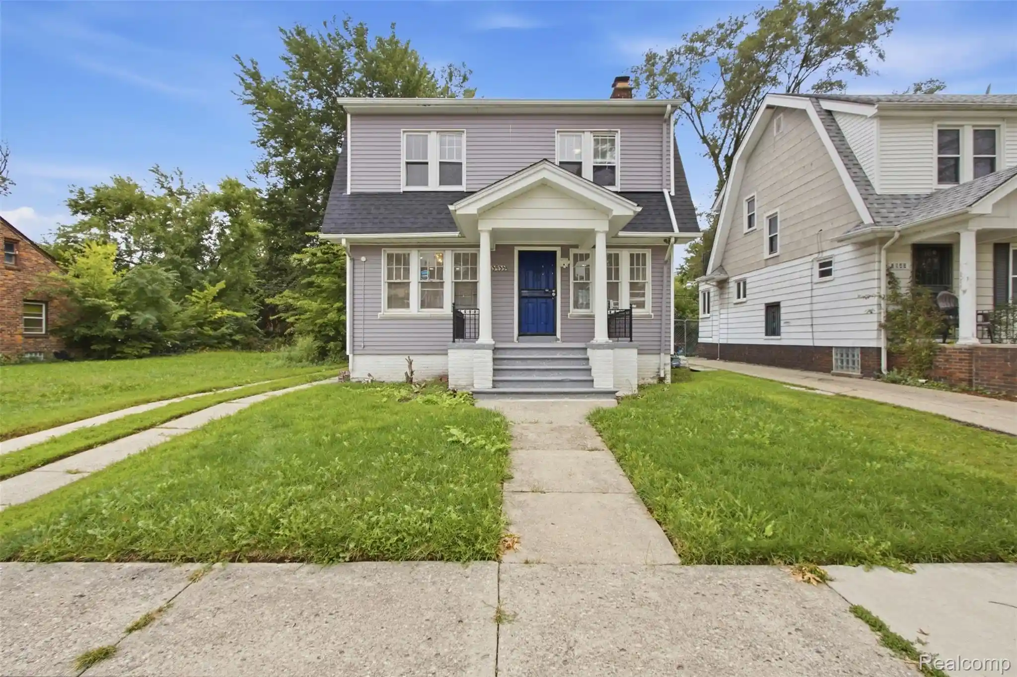 Photo 1 of Single family home for sale at 3935 Chatsworth St, Detroit, MI 48224 | MLS# 20261076111 | Listing updated on 2026-09-30