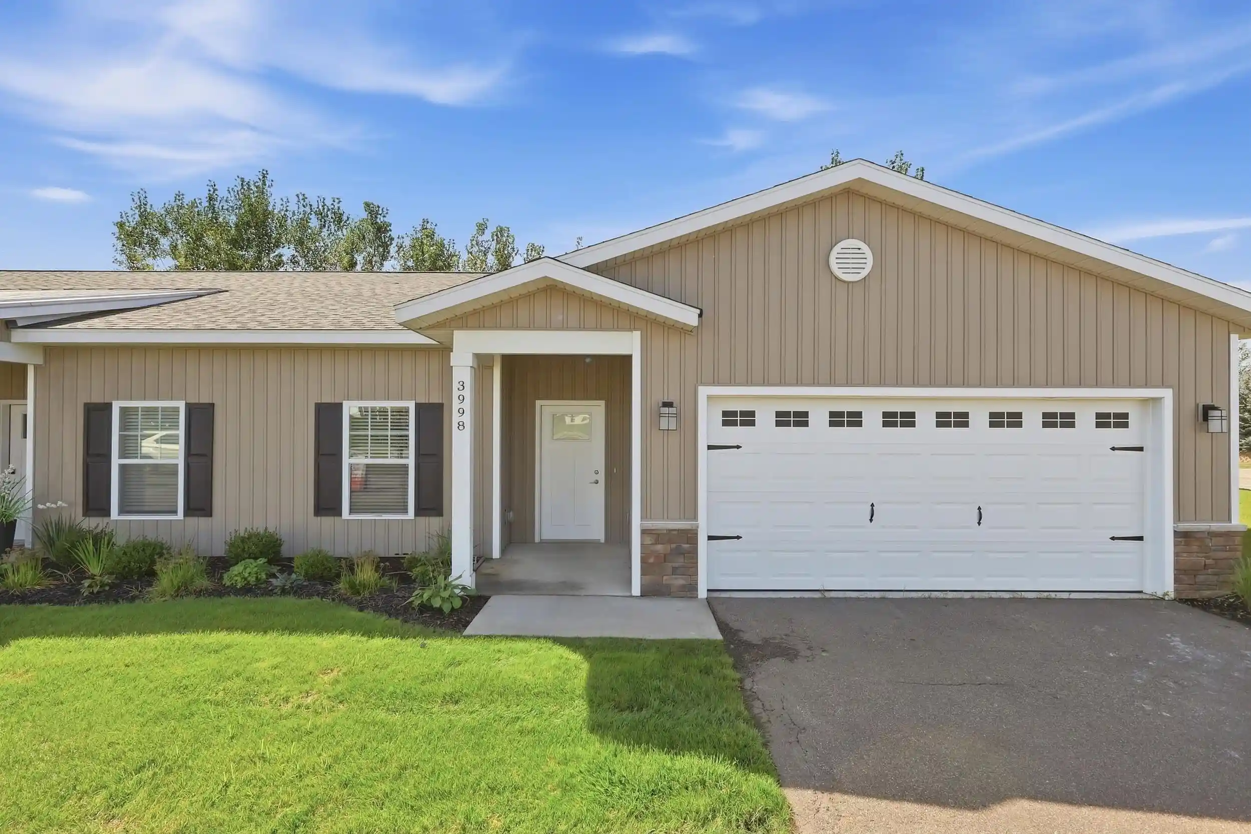 Photo 1 of Condo for sale at 3998 Reserve Dr, Wyoming, MI 49418 | MLS# 65026050306 | Listing updated on 2026-10-14