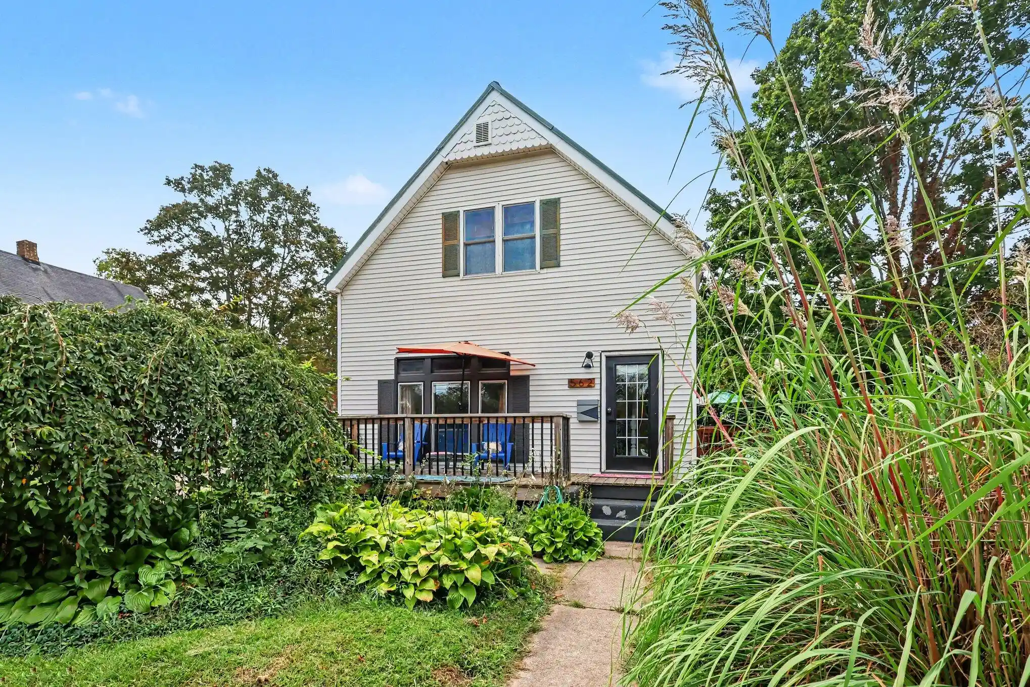 Photo 1 of Single family home for sale at 562 Kalamazoo St, South Haven, MI 49090 | MLS# 69026050324 | Listing updated on 2026-10-16