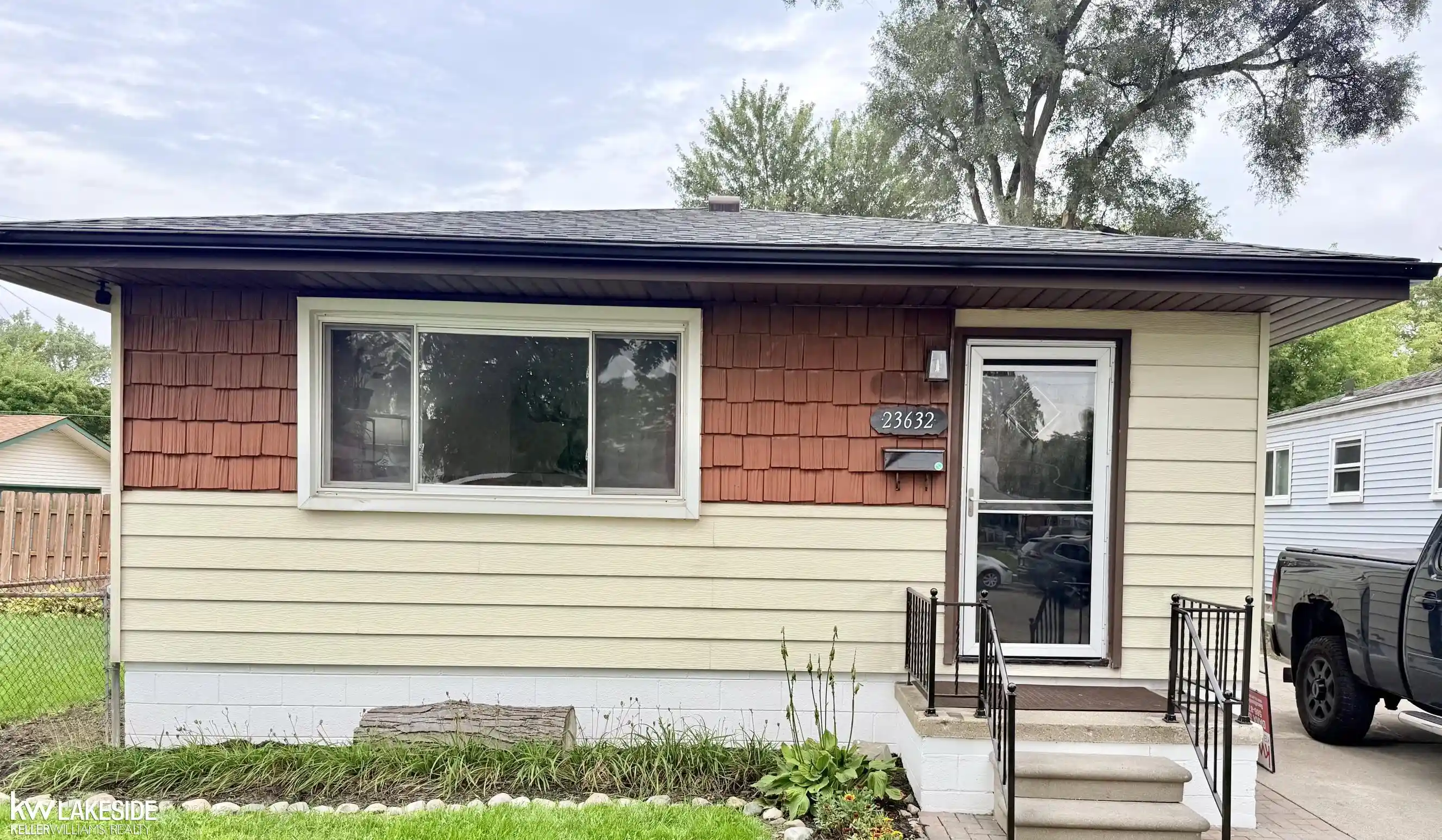 Photo 1 of Single family home for sale at 23632 Willard Ave, Warren, MI 48089 | MLS# 58050222499 | Listing updated on 2026-09-28