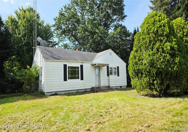 Photo 1 of Sale Pending at 2525 E Valley Rd, Adrian, MI 49221 | MLS# 20261076429 | Listing updated on 2026-10-29