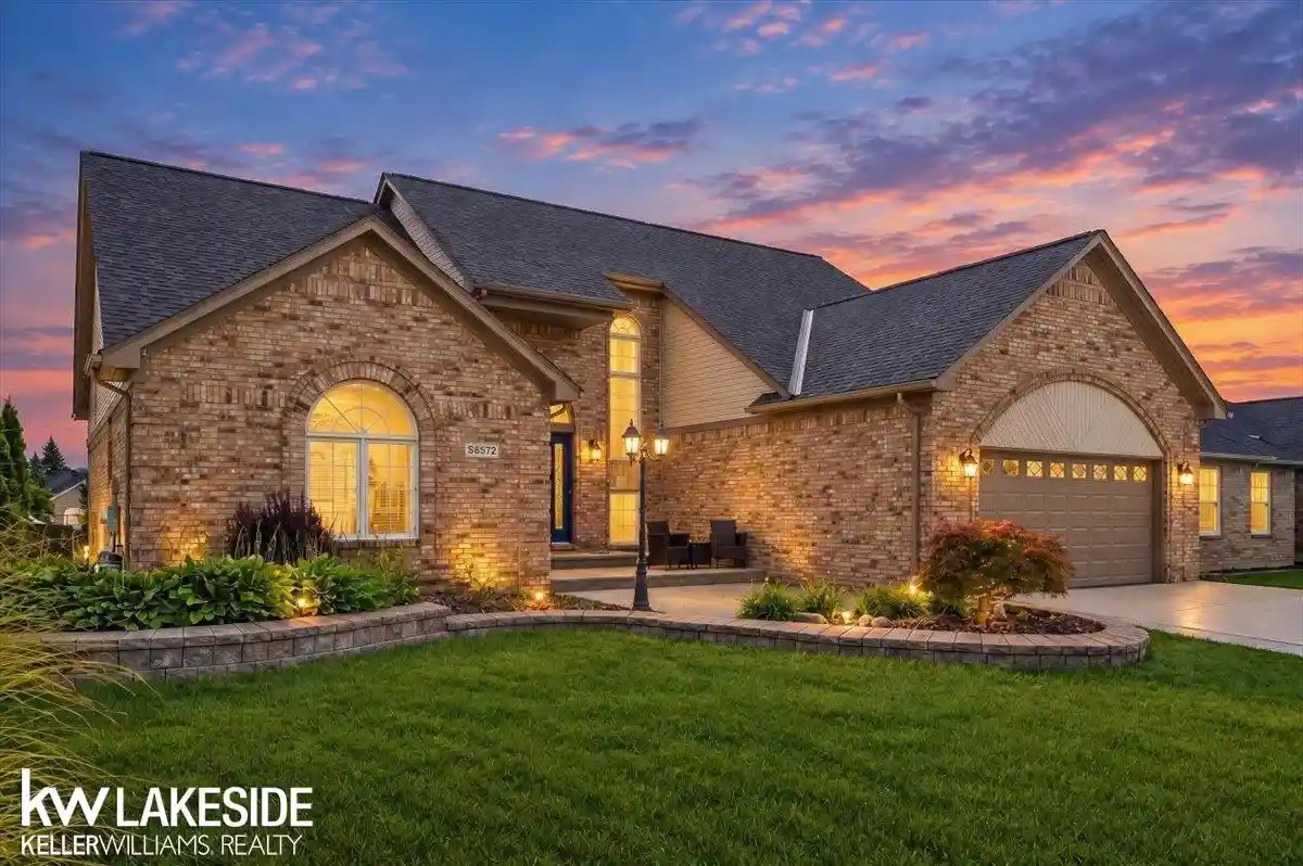 Photo 1 of Sale Pending at 53572 Villa Rosa Dr, Macomb, MI 48042 | MLS# 58050222579 | Listing updated on 2026-09-26