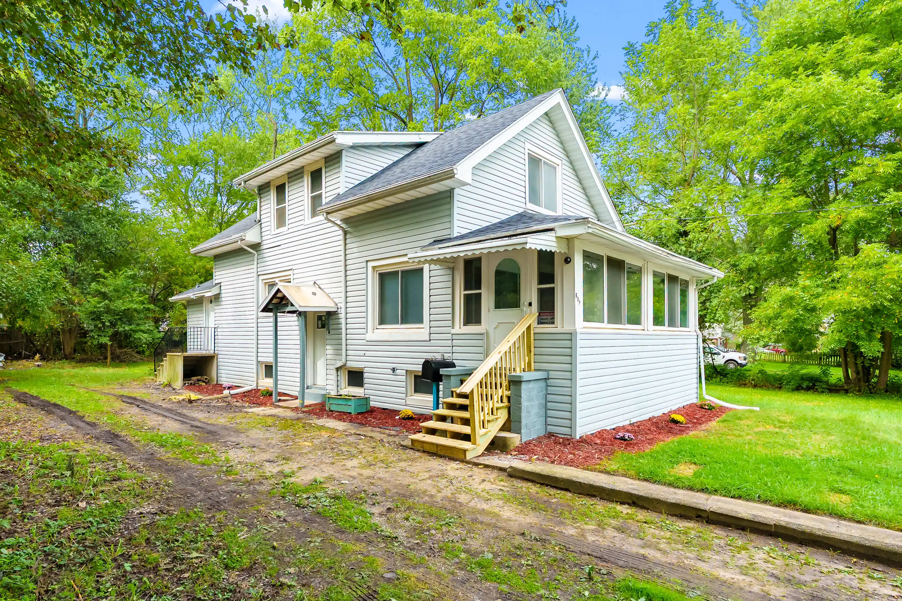 Photo 1 of Sale Pending at 809 Chicago, Kalamazoo, MI 49048 | MLS# 66026050496 | Listing updated on 2026-09-27