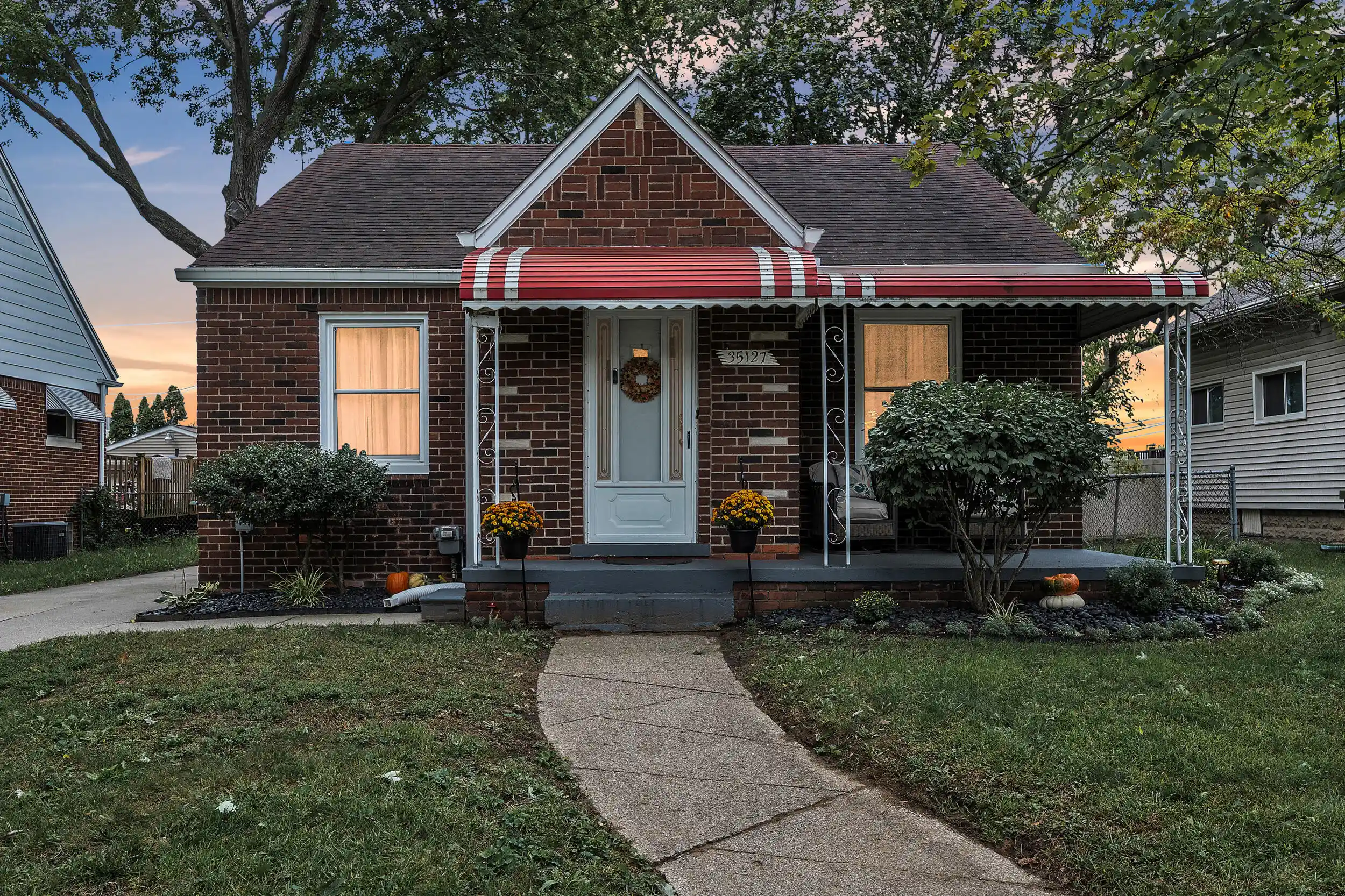 Photo 1 of Sale Pending at 35127 Farragut, Westland, MI 48186 | MLS# 81026050535 | Listing updated on 2026-10-01