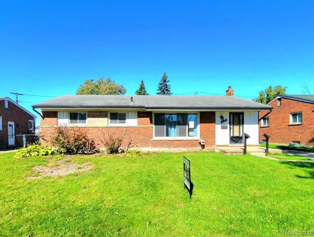 Photo 1 of Single family home for sale at 3039 Pearl Ave, Warren, MI 48091 | MLS# 20261076782 | Listing updated on 2026-10-20