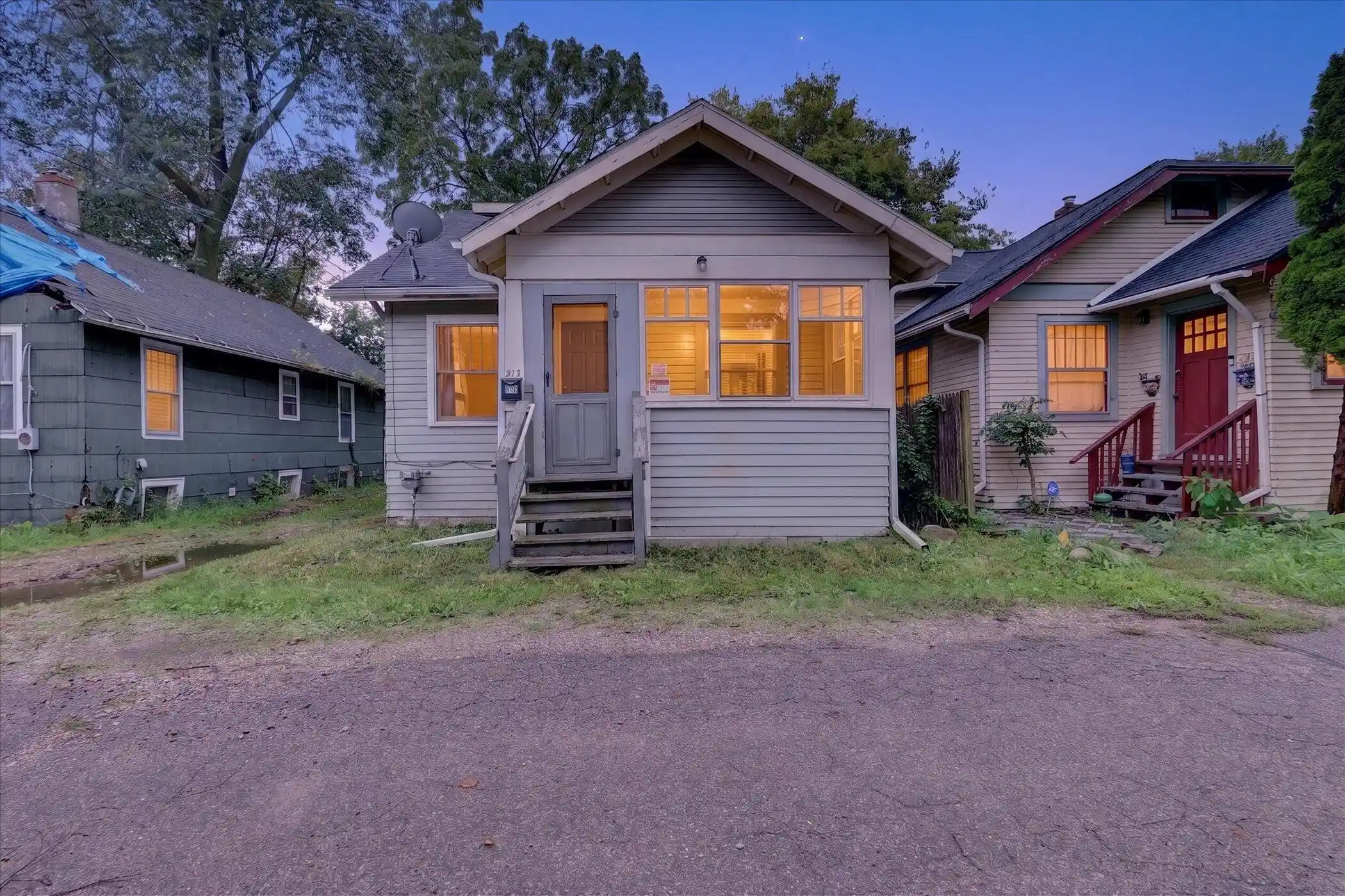 Photo 1 of Single family home for sale at 813 Hoffman Ct, Kalamazoo, MI 49007 | MLS# 66026050540 | Listing updated on 2026-09-22