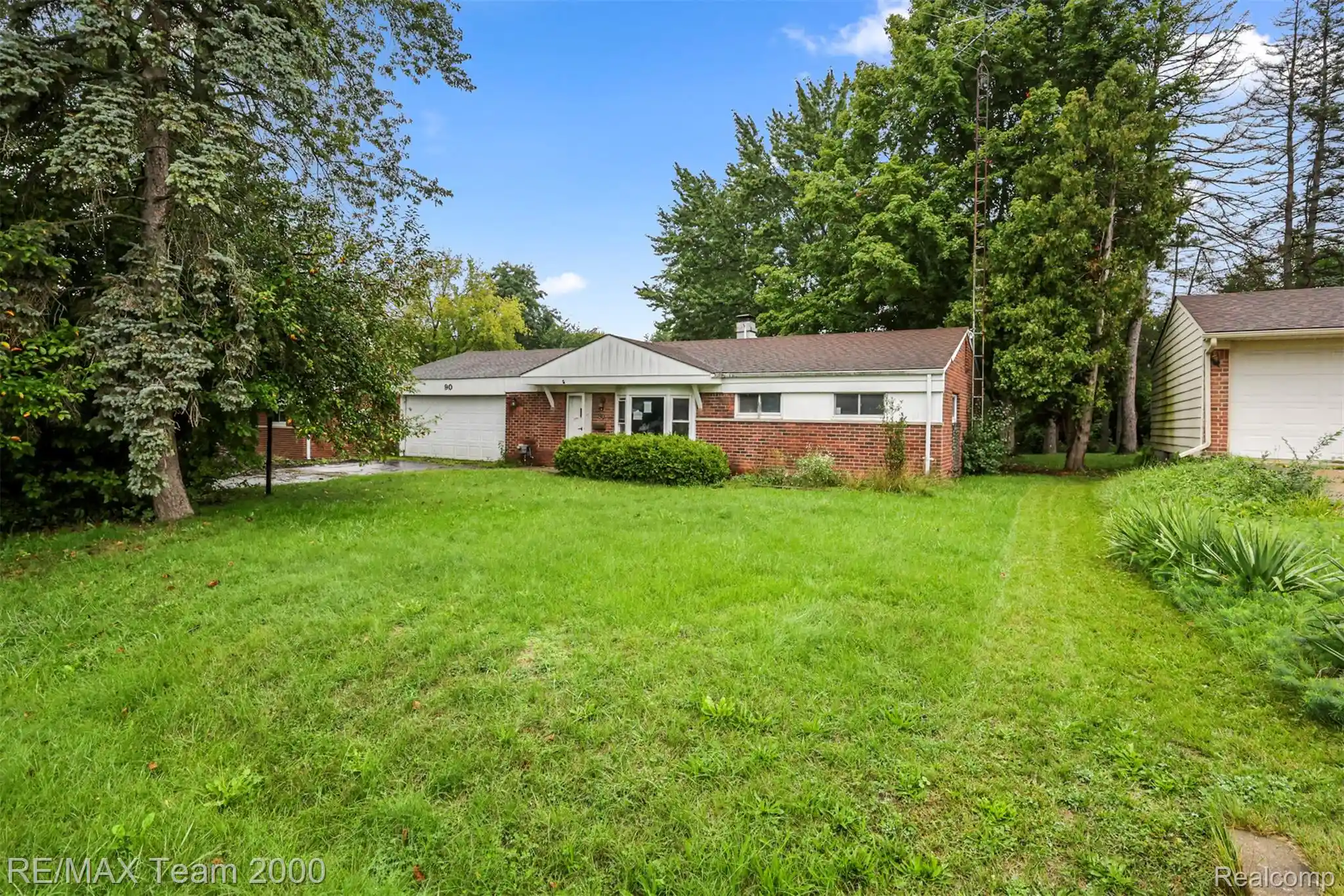 Photo 1 of Single family home for sale at 90 Lorberta Ln, Waterford, MI 48328 | MLS# 20261076797 | Listing updated on 2026-09-25