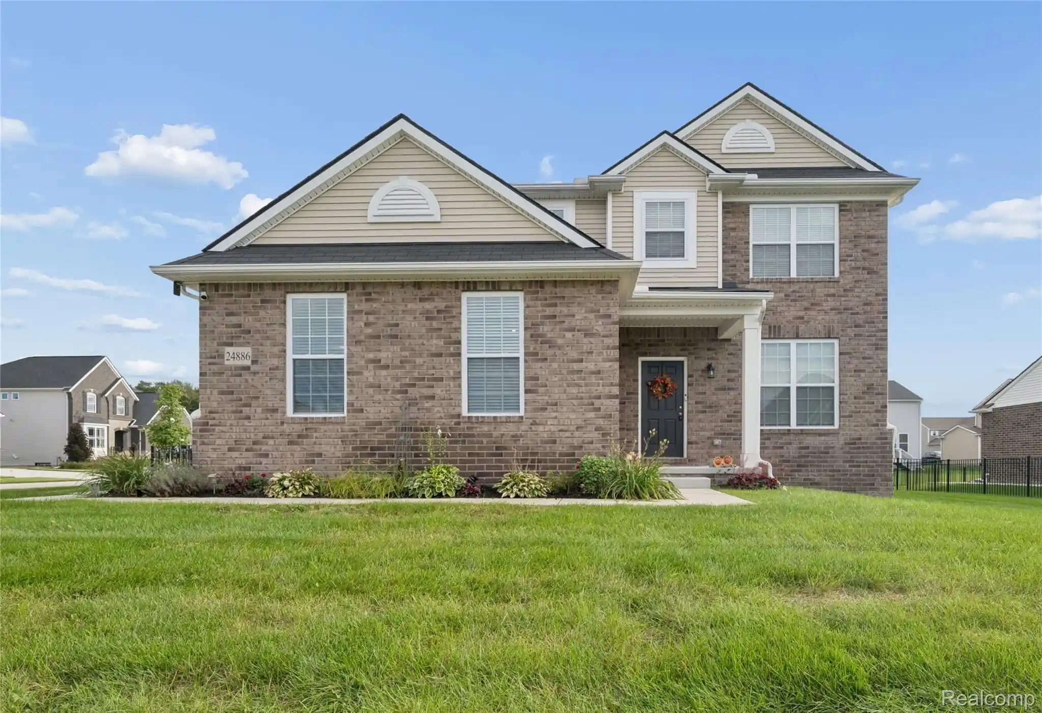 Photo 1 of Single family home for sale at 24886 Canoe Dr, Macomb, MI 48042 | MLS# 20261076950 | Listing updated on 2026-10-21