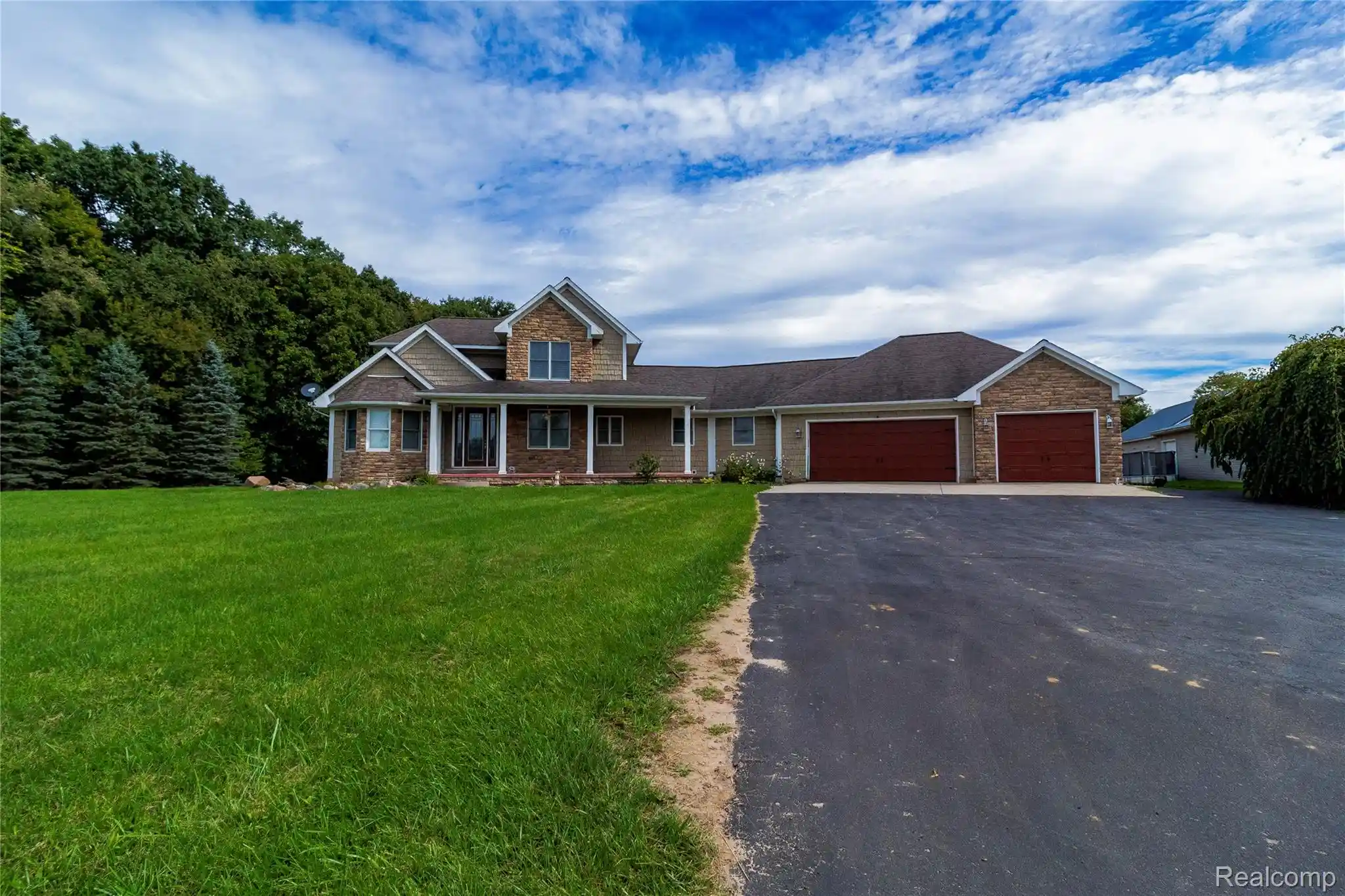 Photo 1 of Single family home for sale at 459 Maple Grv Rd, Lapeer, MI 48446 | MLS# 20261076962 | Listing updated on 2026-10-14