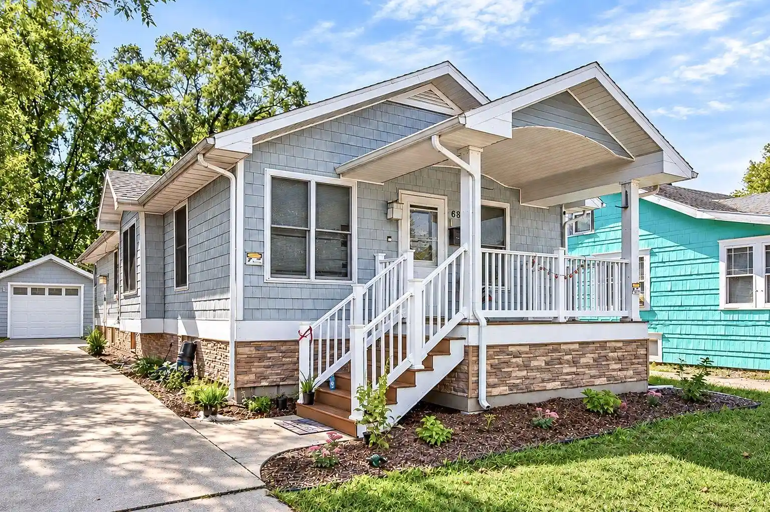 Photo 1 of Single family home for sale at 680 E Empire Ave, Benton Harbor, MI 49022 | MLS# 69026050751 | Listing updated on 2026-09-28