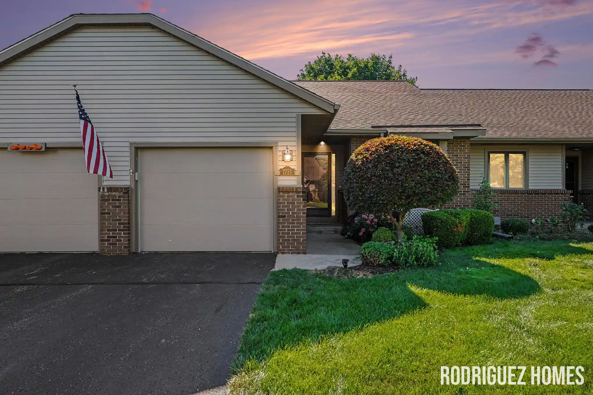 Condo for sale at 1731 Lakeview Dr #6, Zeeland, MI 49464 | MLS# 65026050813
