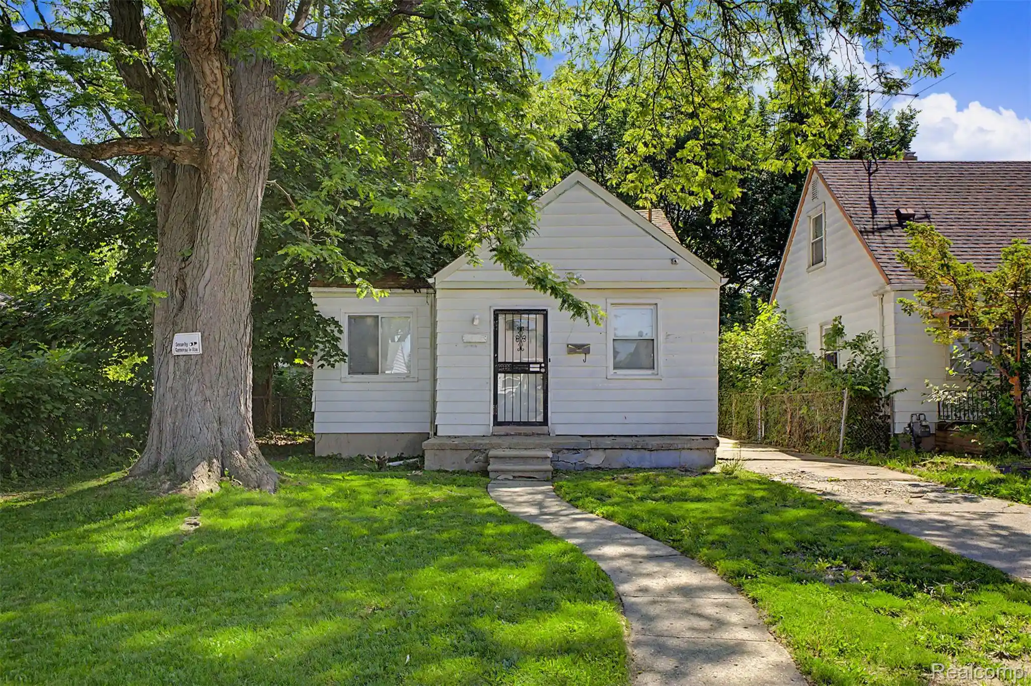 Photo 1 of Single family home for sale at 6438 Archdale St, Detroit, MI 48228 | MLS# 20261077285 | Listing updated on 2026-09-25