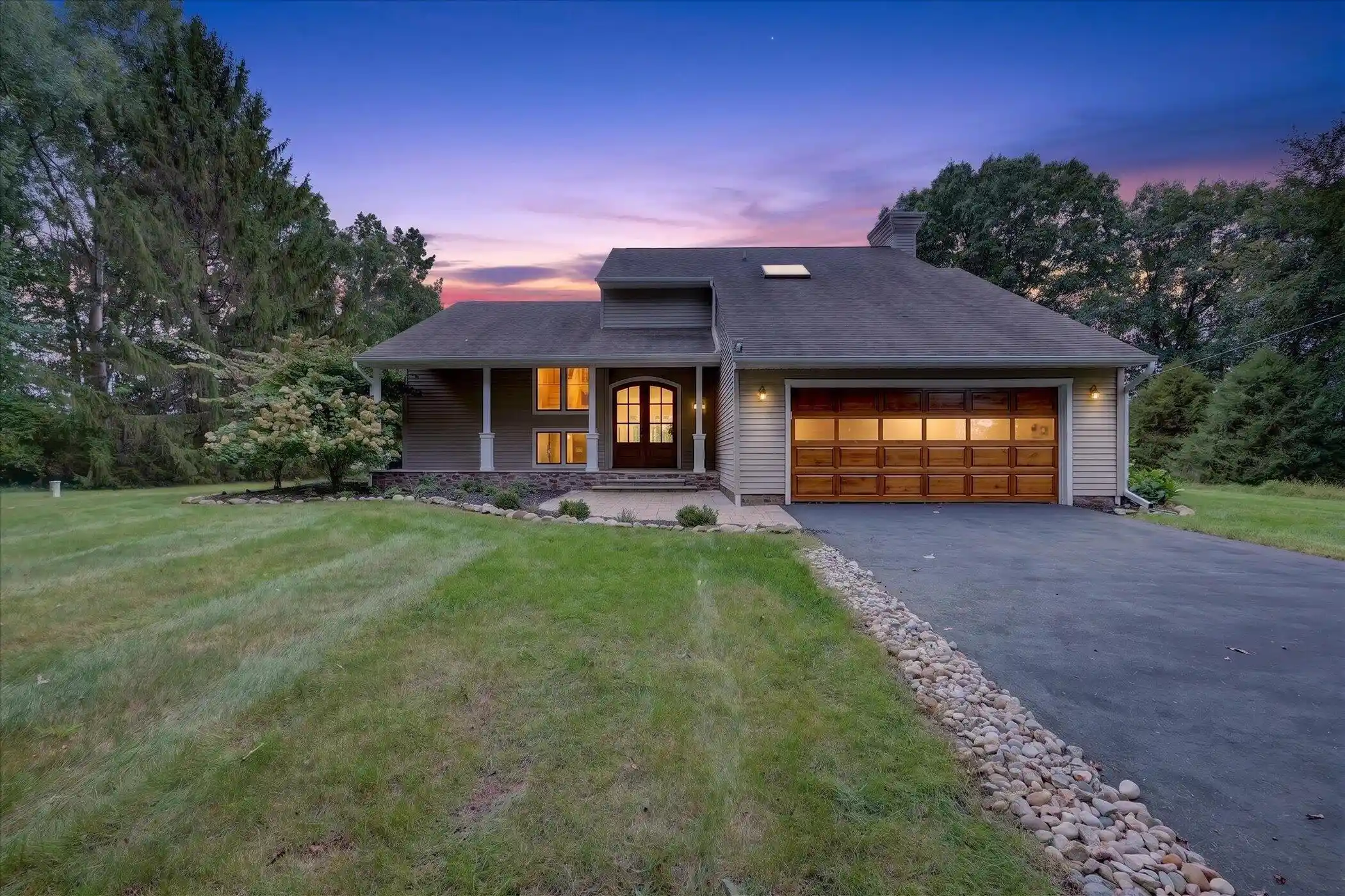Photo 1 of Single family home for sale at 17490 G Dr N, Marshall, MI 49068 | MLS# 64026050917 | Listing updated on 2026-10-19