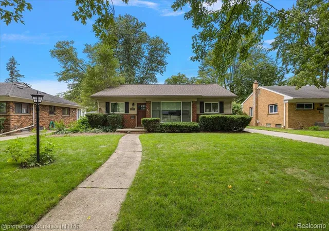 Photo 1 of Single family home for sale at 31095 W Rutland St, Beverly Hills, MI 48025 | MLS# 20261077337 | Listing updated on 2026-10-25