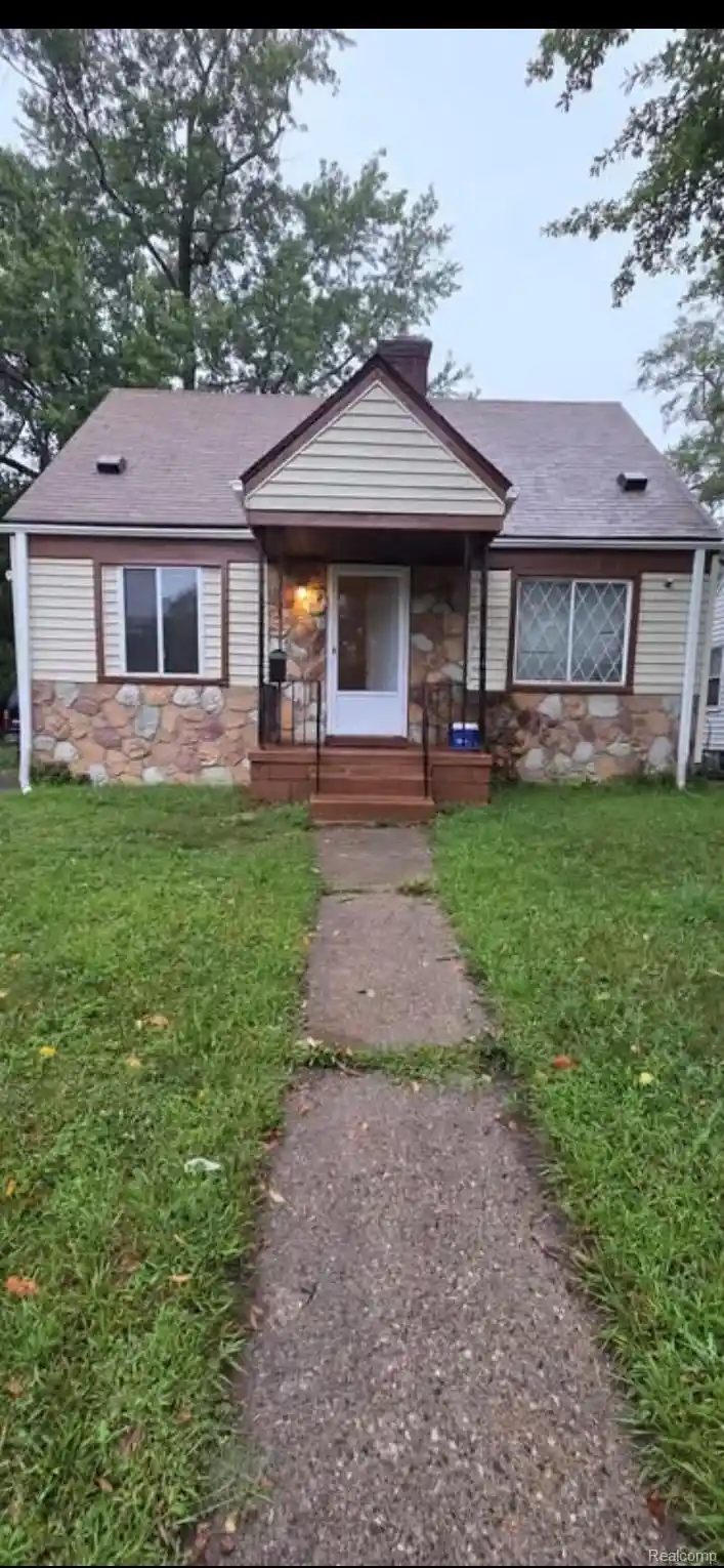 Photo 1 of Single family home for sale at 19223 Justine St, Detroit, MI 48234 | MLS# 20261077424 | Listing updated on 2026-09-27