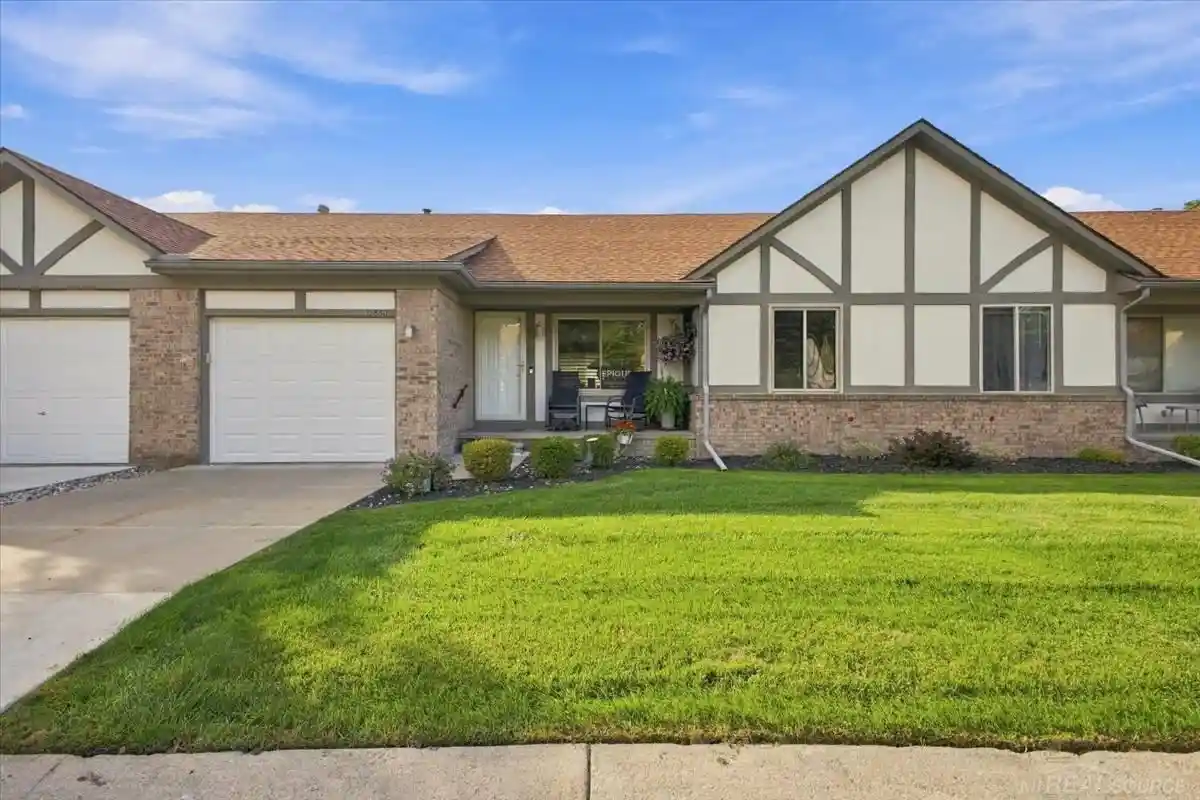 Photo 1 of Sale Pending at 15880 N Magnolia Dr, Clinton Township, MI 48038 | MLS# 58050222891 | Listing updated on 2026-09-29