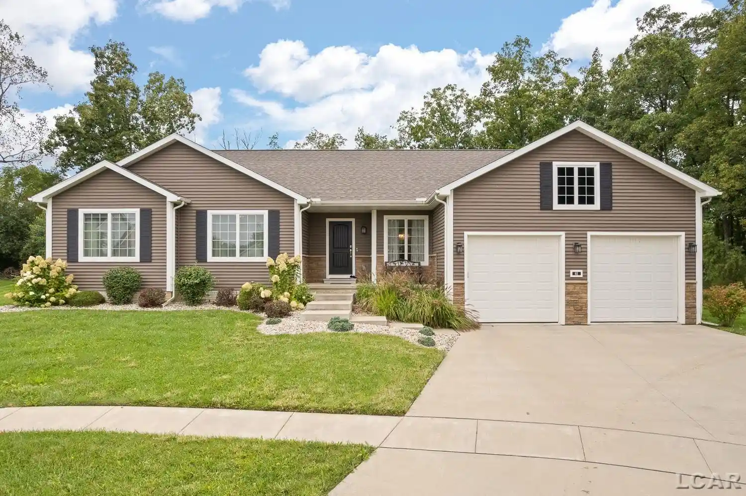 Photo 1 of Single family home for sale at 611 Red Maple Dr, Tecumseh, MI 49286 | MLS# 56050222907 | Listing updated on 2026-09-24