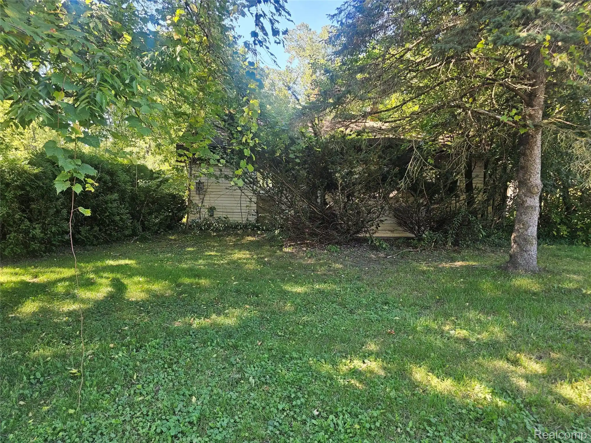 Photo 1 of Single family home for sale at 659 Boyd St, Pontiac, MI 48342 | MLS# 20261077538 | Listing updated on 2026-10-03